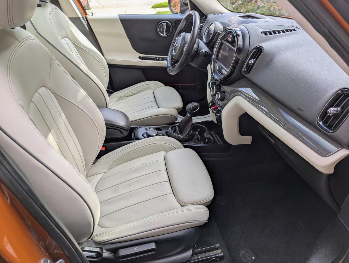 2017 Chestnut /Grey Leather Mini Countryman ALL4 (WMZYV5C30H3) with an 1.5 I3 16V TURBO engine, Automatic transmission, located at 603 Amelia Street, Plymouth, MI, 48170, (734) 459-5520, 42.378841, -83.464546 - Vehicles shown by appointment - Please call ahead - 734-459-5520, text 734-658-4573 or contact us via our web site at: http://www.selectmotors.com for complete Inventory, Photos, Videos and FREE Carfax Reports. 2017 MINI Countryman Cooper ALL4, Chestnut with Satellite Grey leather interior, 85K m - Photo#8