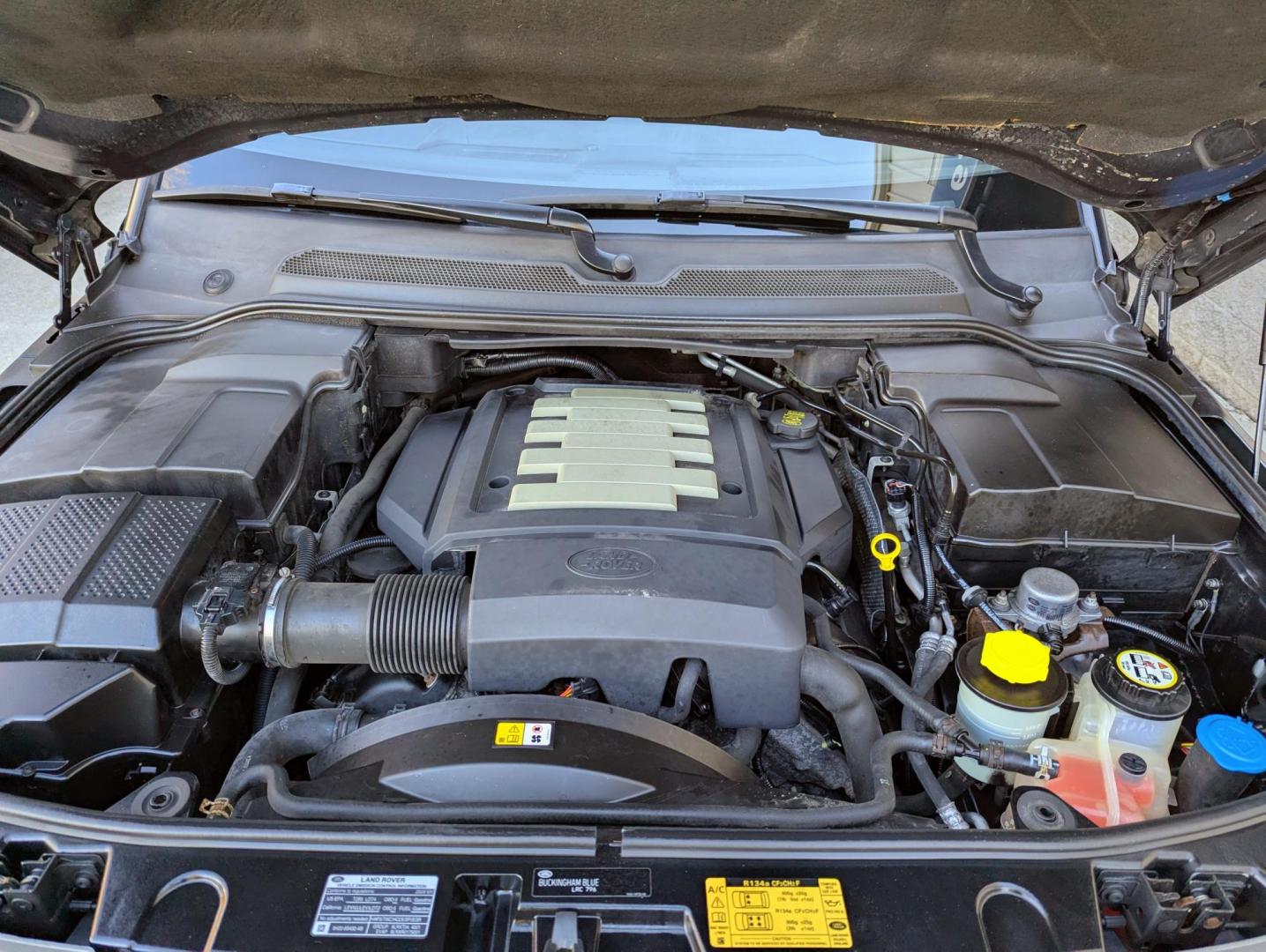 2009 Dark Blue Metallic /Almond Leather Land Rover Range Rover Sport HSE Luxury PKG (SALSK25439A) with an 4.4L V8 DOHC 32V engine, 6-Speed Automatic Overdrive transmission, located at 603 Amelia Street, Plymouth, MI, 48170, (734) 459-5520, 42.378841, -83.464546 - Vehicles shown by appointment - Please call ahead - 734-459-5520, text 734-658-4573 or contact us via our web site at: http://www.selectmotors.com for complete Inventory, Photos, Videos and FREE Carfax Reports. 2009 Land Rover Range Rover Sport, Luxury package. Dark Blue Metallic with Almond leat - Photo#16