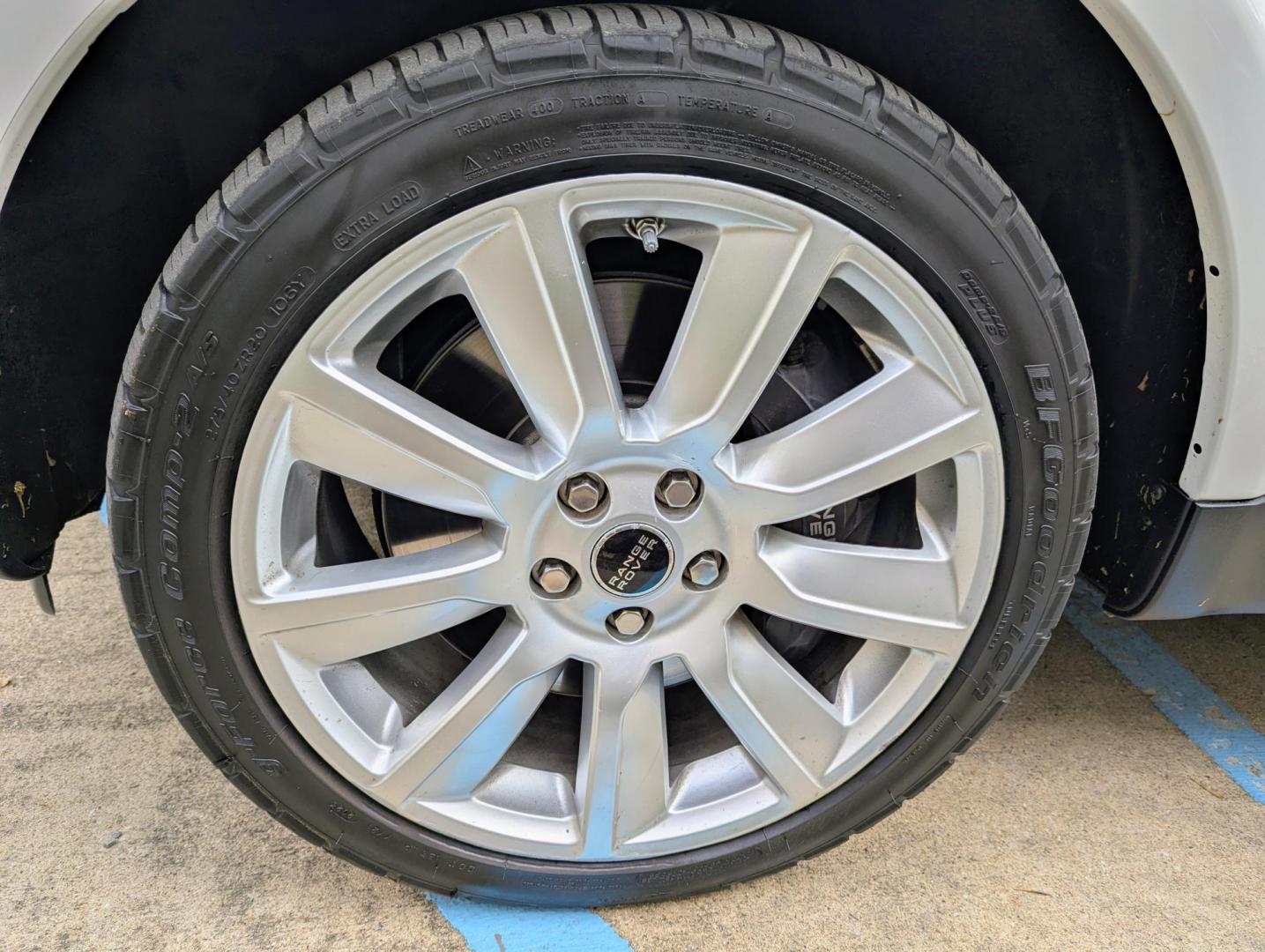 2012 White /Almond Leather Land Rover Range Rover Sport Supercharged (SALSH2E42CA) with an 4.2L V8 DOHC 32V SUPERCHARGED engine, 6-Speed Automatic transmission, located at 603 Amelia Street, Plymouth, MI, 48170, (734) 459-5520, 42.378841, -83.464546 - Photo#15