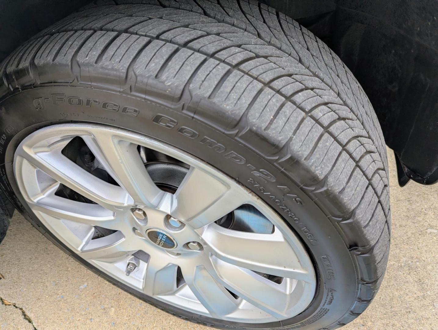 2012 White /Almond Leather Land Rover Range Rover Sport Supercharged (SALSH2E42CA) with an 4.2L V8 DOHC 32V SUPERCHARGED engine, 6-Speed Automatic transmission, located at 603 Amelia Street, Plymouth, MI, 48170, (734) 459-5520, 42.378841, -83.464546 - Photo#16