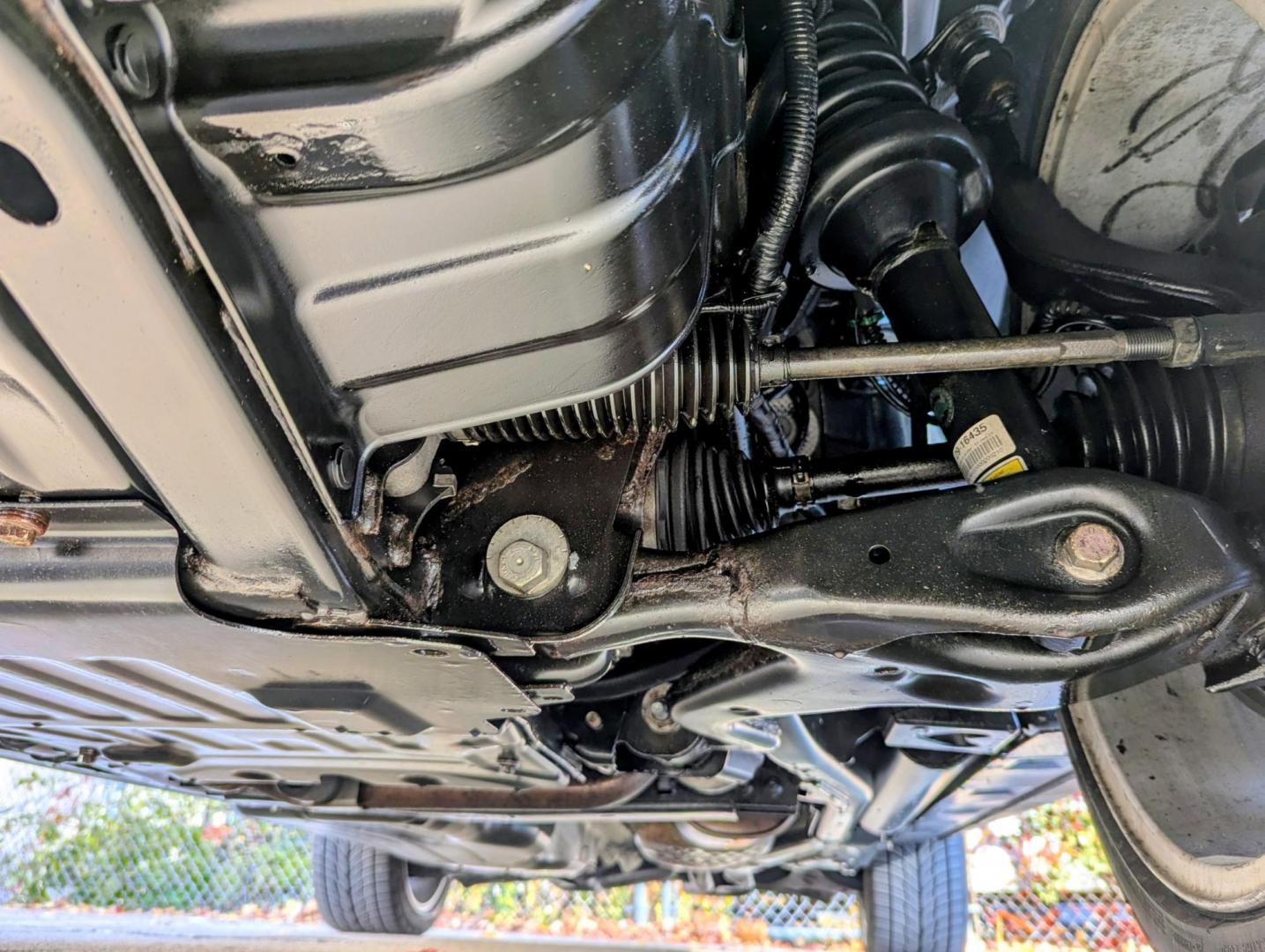 2012 White /Almond Leather Land Rover Range Rover Sport Supercharged (SALSH2E42CA) with an 4.2L V8 DOHC 32V SUPERCHARGED engine, 6-Speed Automatic transmission, located at 603 Amelia Street, Plymouth, MI, 48170, (734) 459-5520, 42.378841, -83.464546 - Photo#20