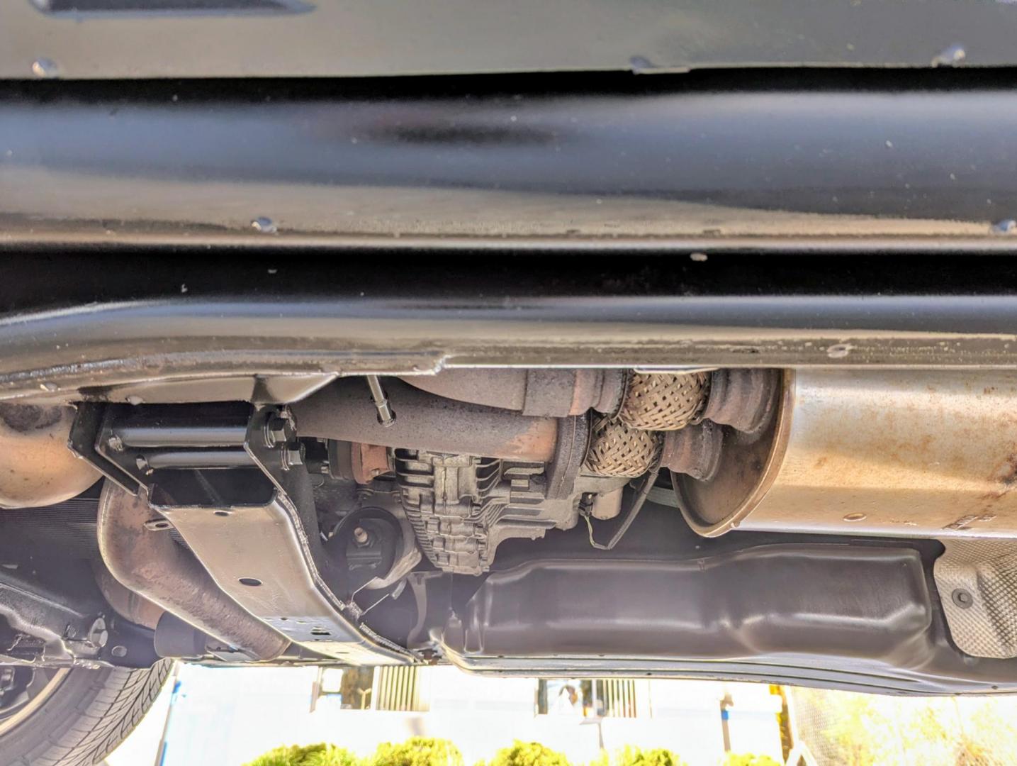 2012 White /Almond Leather Land Rover Range Rover Sport Supercharged (SALSH2E42CA) with an 4.2L V8 DOHC 32V SUPERCHARGED engine, 6-Speed Automatic transmission, located at 603 Amelia Street, Plymouth, MI, 48170, (734) 459-5520, 42.378841, -83.464546 - Photo#22