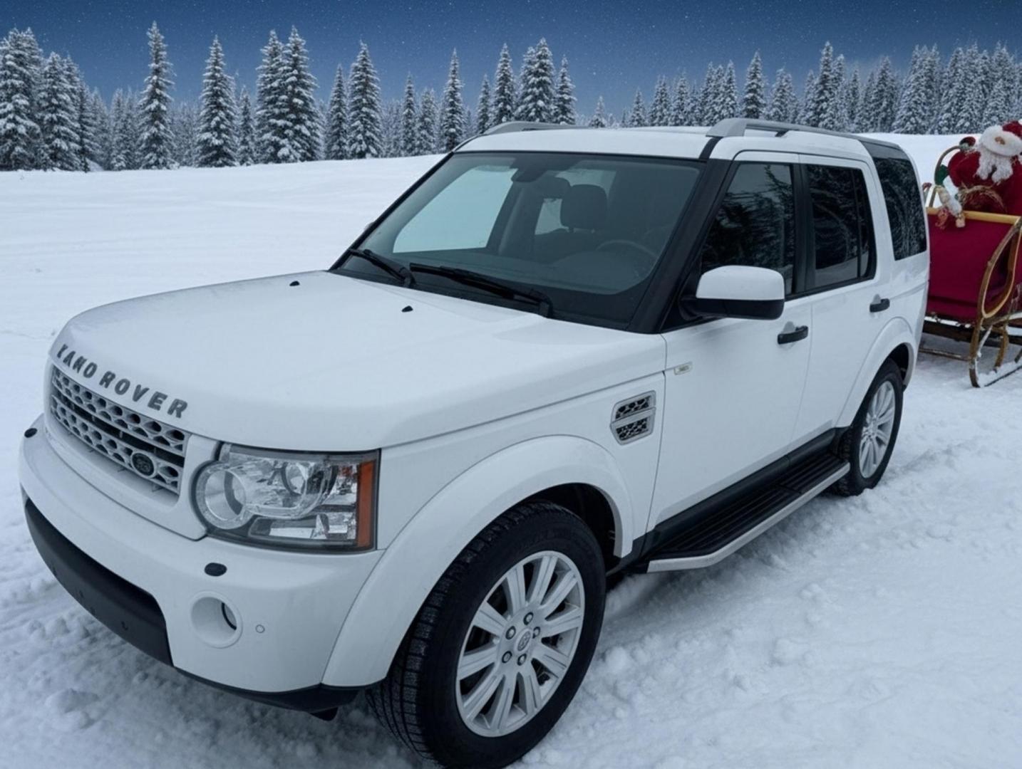 2012 White /Ebony Leather Land Rover LR4 HSE (SALAG2D43CA) with an 4.4L V8 DOHC 32V engine, 6-Speed Automatic transmission, located at 603 Amelia Street, Plymouth, MI, 48170, (734) 459-5520, 42.378841, -83.464546 - Vehicles shown by appointment - Please call ahead - 734-459-5520, text 734-658-4573 or contact us via our web site at: http://www.selectmotors.com for complete Inventory, Photos, Videos and FREE Carfax Reports. 2012 Land Rover LR4 HSE, Fuji White, Ebony leather interior, 108K miles, 3rd row seati - Photo#18