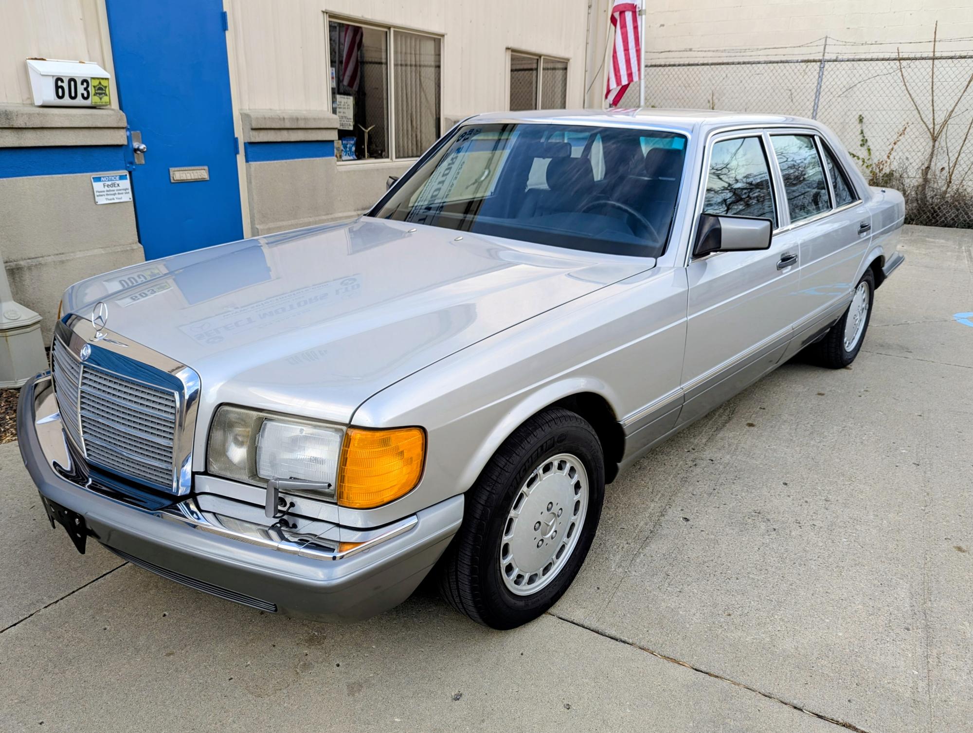 photo of 1986 Mercedes-Benz 420 SEL