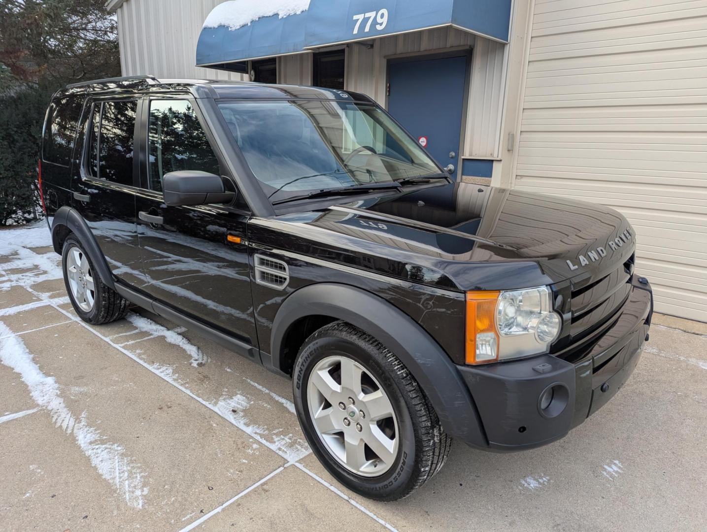 2008 Black /Black Land Rover LR3 HSE (SALAG25408A) with an 4.4L V8 DOHC 32V engine, 6-Speed Automatic transmission, located at 603 Amelia Street, Plymouth, MI, 48170, (734) 459-5520, 42.378841, -83.464546 - Photo#13
