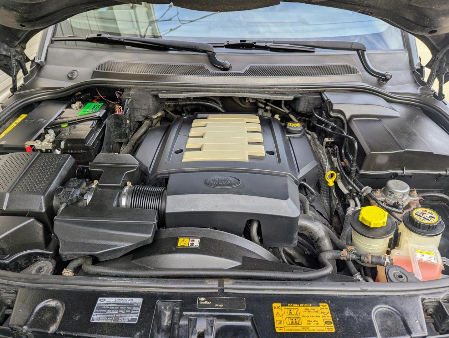 2008 Black /Black Land Rover LR3 HSE (SALAG25408A) with an 4.4L V8 DOHC 32V engine, 6-Speed Automatic transmission, located at 603 Amelia Street, Plymouth, MI, 48170, (734) 459-5520, 42.378841, -83.464546 - Photo#15