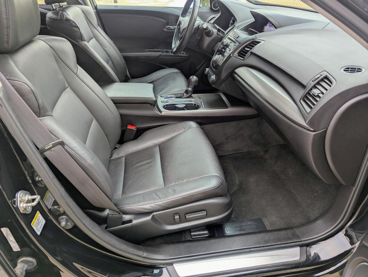 2015 Black /Ebony Leather Acura RDX 6-Spd AT (5J8TB3H39FL) with an 2.3L L4 DOHC 16V engine, 6-Speed Automatic transmission, located at 603 Amelia Street, Plymouth, MI, 48170, (734) 459-5520, 42.378841, -83.464546 - Photo#7