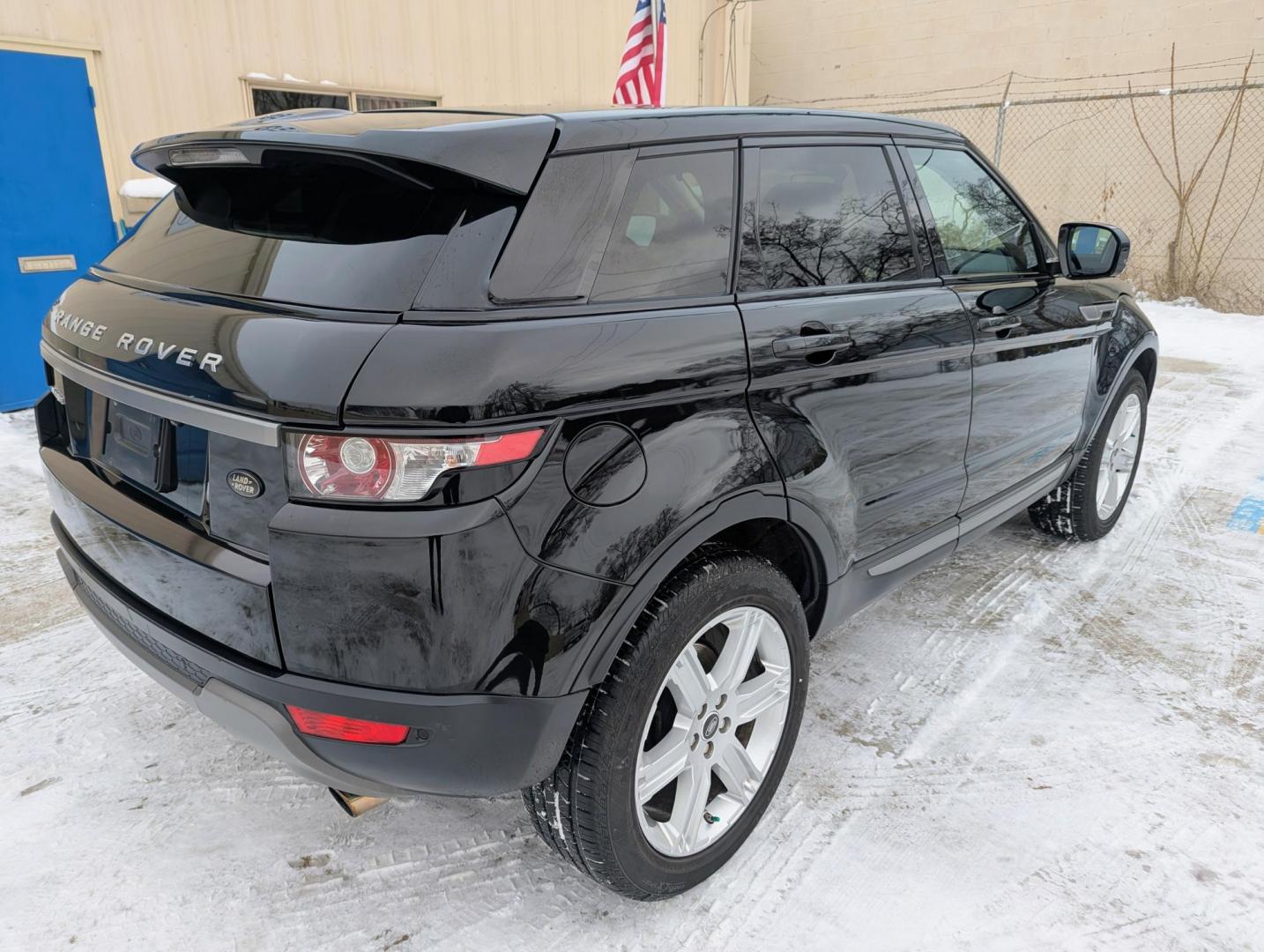 2013 Black /Ebony Leather Land Rover Range Rover Evoque Pure Premium 5-Door (SALVR2BG9DH) with an 2.0L L4 DOHC 24V TURBO engine, 6-Speed Automatic transmission, located at 603 Amelia Street, Plymouth, MI, 48170, (734) 459-5520, 42.378841, -83.464546 - Vehicles shown by appointment - Please call ahead - 734-459-5520, text 734-658-4573 or contact us via our web site at: http://www.selectmotors.com for complete Inventory, Photos, Videos and FREE Carfax Reports. 2013 Land Rover Range Rover Evoque Pure Premium, Santorini Black Metallic, Ebony lea - Photo#13