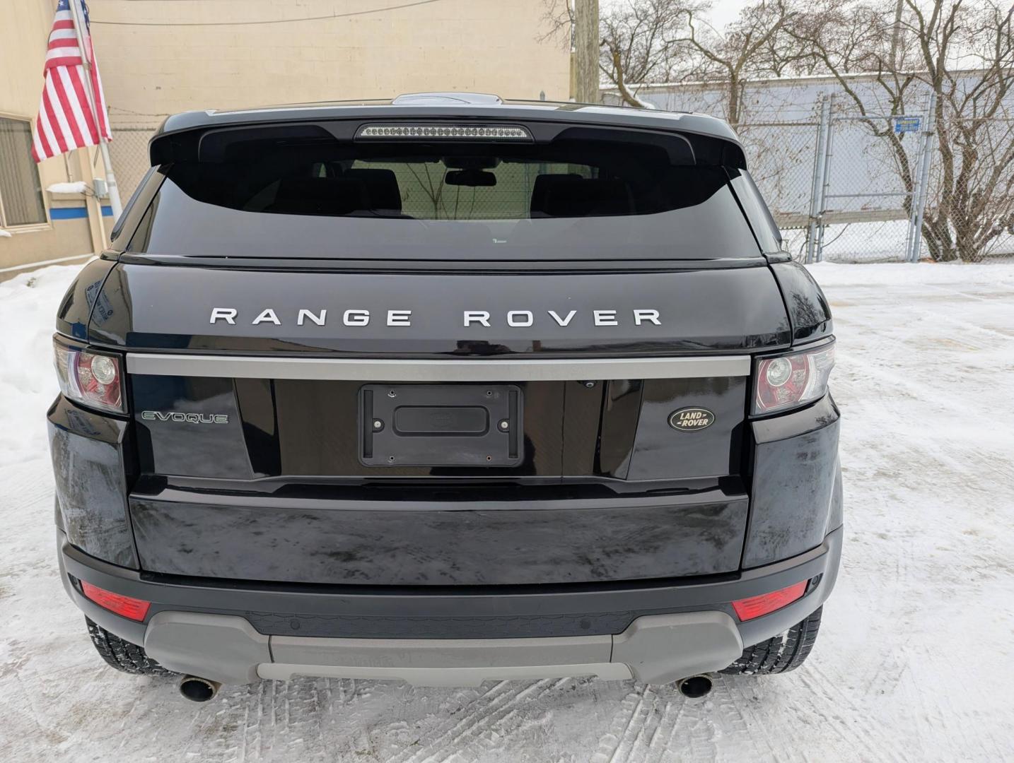 2013 Black /Ebony Leather Land Rover Range Rover Evoque Pure Premium 5-Door (SALVR2BG9DH) with an 2.0L L4 DOHC 24V TURBO engine, 6-Speed Automatic transmission, located at 603 Amelia Street, Plymouth, MI, 48170, (734) 459-5520, 42.378841, -83.464546 - Vehicles shown by appointment - Please call ahead - 734-459-5520, text 734-658-4573 or contact us via our web site at: http://www.selectmotors.com for complete Inventory, Photos, Videos and FREE Carfax Reports. 2013 Land Rover Range Rover Evoque Pure Premium, Santorini Black Metallic, Ebony lea - Photo#14