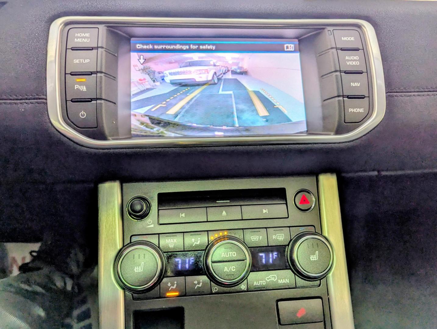 2013 Black /Ebony Leather Land Rover Range Rover Evoque Pure Premium 5-Door (SALVR2BG9DH) with an 2.0L L4 DOHC 24V TURBO engine, 6-Speed Automatic transmission, located at 603 Amelia Street, Plymouth, MI, 48170, (734) 459-5520, 42.378841, -83.464546 - Vehicles shown by appointment - Please call ahead - 734-459-5520, text 734-658-4573 or contact us via our web site at: http://www.selectmotors.com for complete Inventory, Photos, Videos and FREE Carfax Reports. 2013 Land Rover Range Rover Evoque Pure Premium, Santorini Black Metallic, Ebony lea - Photo#17