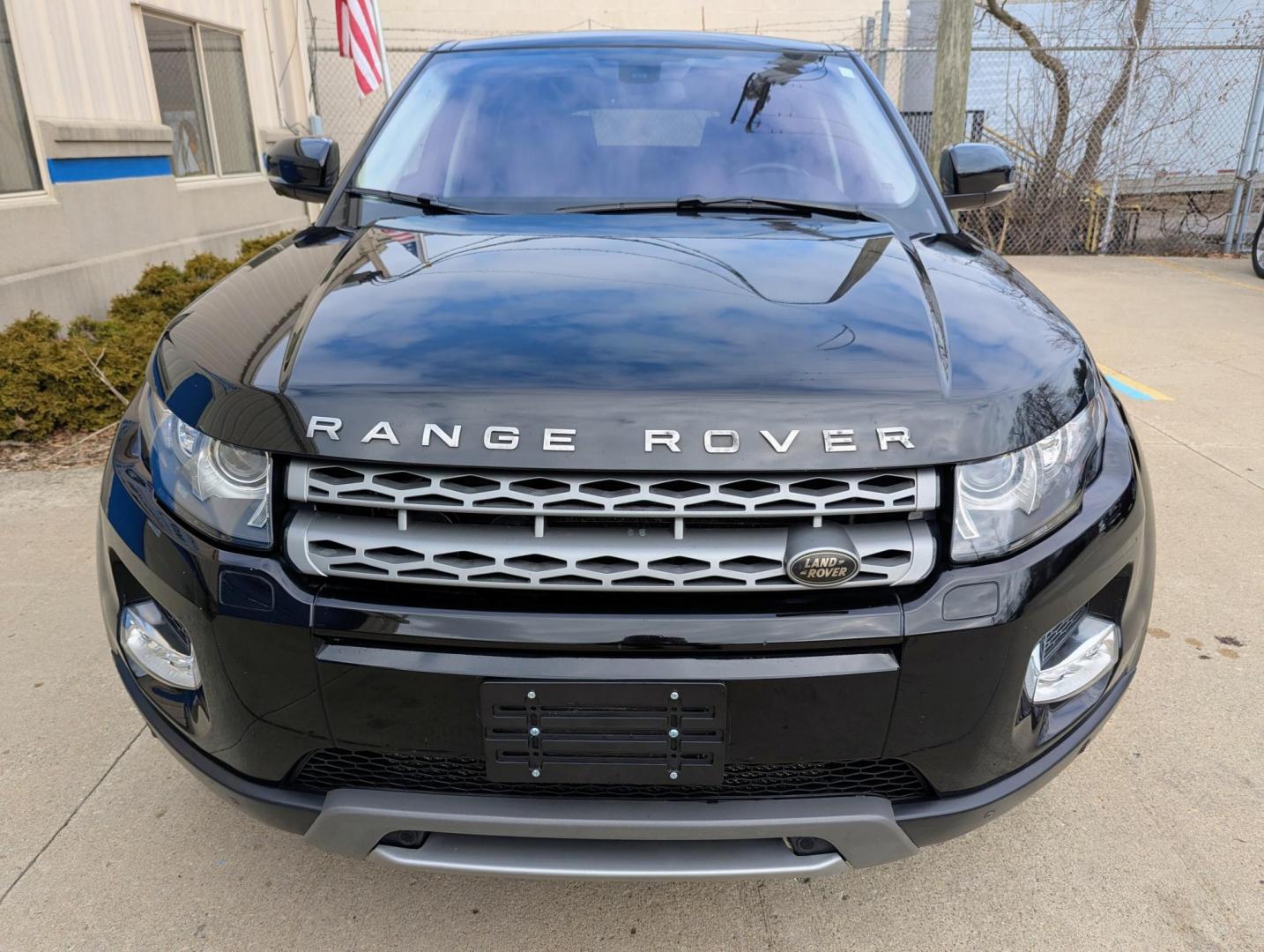 2013 Black /Ebony Leather Land Rover Range Rover Evoque Pure Premium 5-Door (SALVR2BG9DH) with an 2.0L L4 DOHC 24V TURBO engine, 6-Speed Automatic transmission, located at 603 Amelia Street, Plymouth, MI, 48170, (734) 459-5520, 42.378841, -83.464546 - Vehicles shown by appointment - Please call ahead - 734-459-5520, text 734-658-4573 or contact us via our web site at: http://www.selectmotors.com for complete Inventory, Photos, Videos and FREE Carfax Reports. 2013 Land Rover Range Rover Evoque Pure Premium, Santorini Black Metallic, Ebony lea - Photo#1