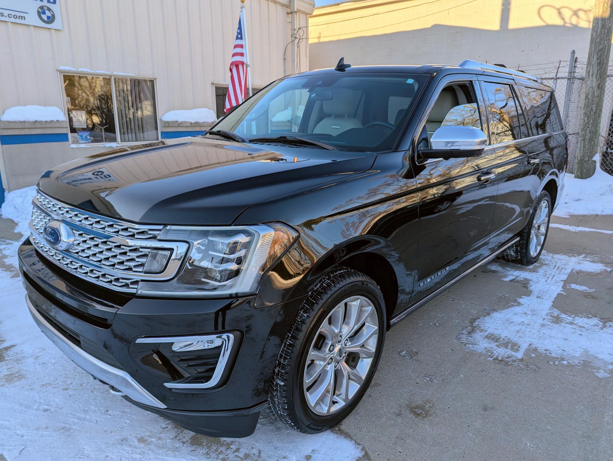 photo of 2018 Ford Expedition MAX Platinum 4WD