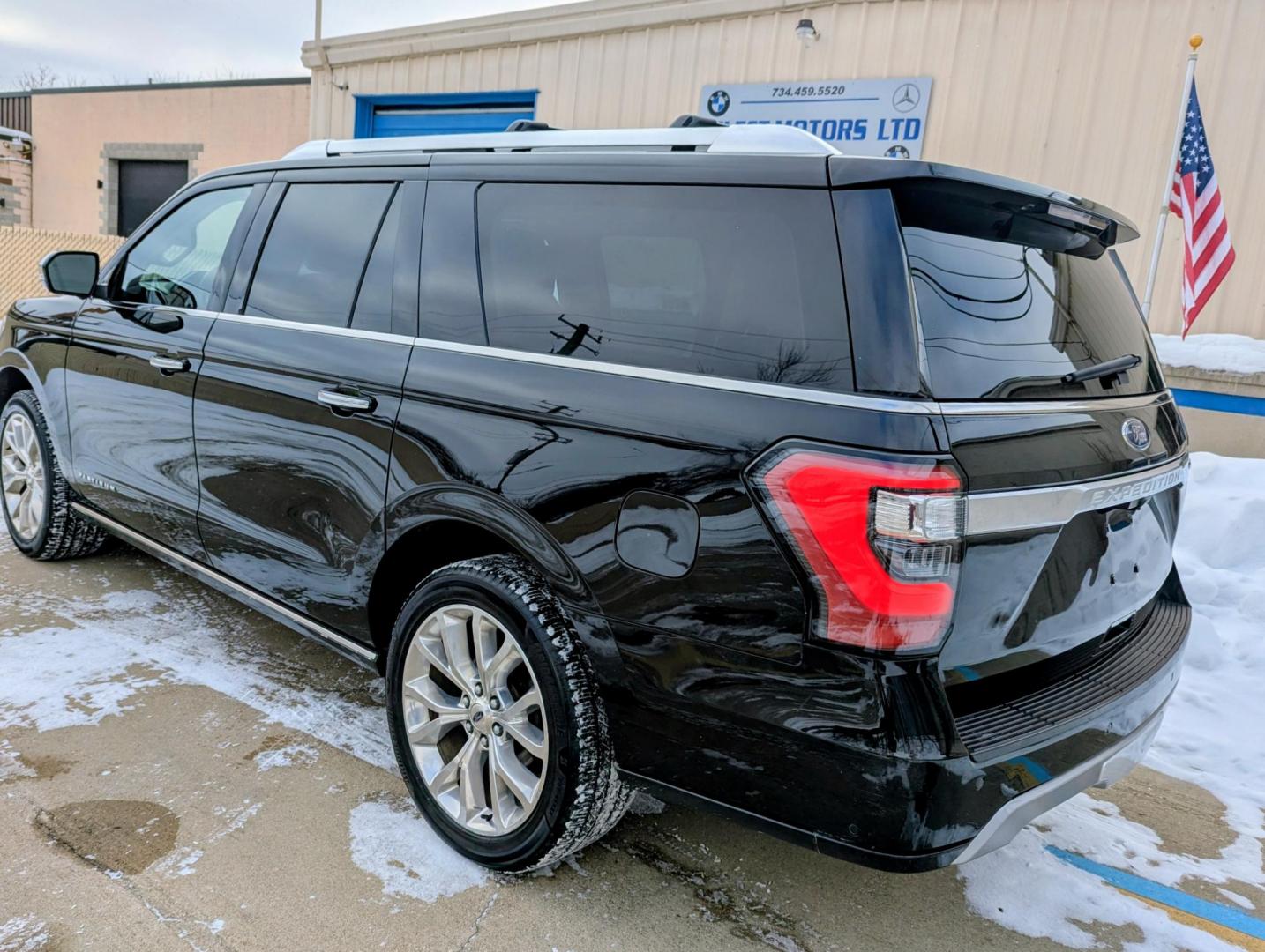 2018 Black /Beige and Black Ford Expedition MAX Platinum 4WD (1FMJK1MT8JE) with an 3.5L V6 DOHC 24V FFV engine, 6A transmission, located at 603 Amelia Street, Plymouth, MI, 48170, (734) 459-5520, 42.378841, -83.464546 - We will be closed February 18-23, but will answer messages during this time. Re-opening Tuesday, February 24. Vehicles shown by appointment - Please call ahead - 734-459-5520, text 734-658-4573 or contact us via our web site at: http://www.selectmotors.com for complete Inventory, Photos, Videos - Photo#15