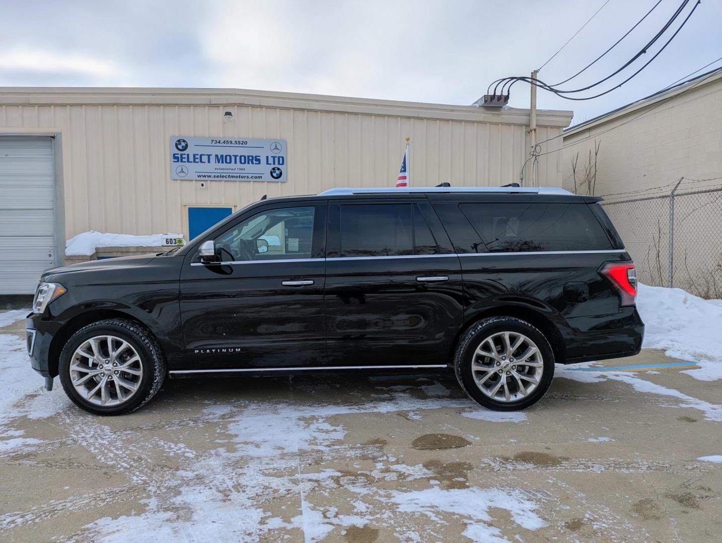 2018 Black /Beige and Black Ford Expedition MAX Platinum 4WD (1FMJK1MT8JE) with an 3.5L V6 DOHC 24V FFV engine, 6A transmission, located at 603 Amelia Street, Plymouth, MI, 48170, (734) 459-5520, 42.378841, -83.464546 - We will be closed February 18-23, but will answer messages during this time. Re-opening Tuesday, February 24. Vehicles shown by appointment - Please call ahead - 734-459-5520, text 734-658-4573 or contact us via our web site at: http://www.selectmotors.com for complete Inventory, Photos, Videos - Photo#16