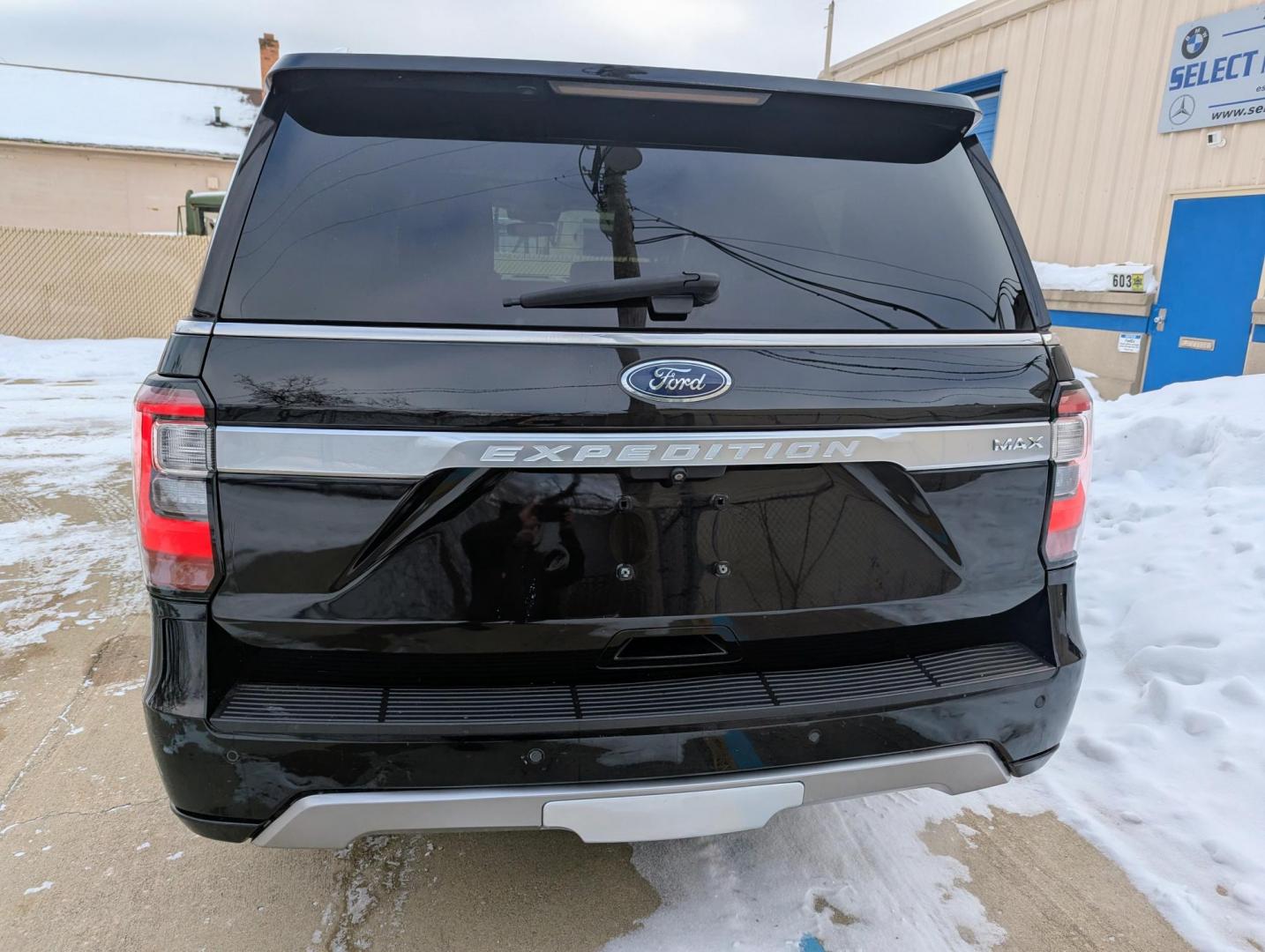 2018 Black /Beige and Black Ford Expedition MAX Platinum 4WD (1FMJK1MT8JE) with an 3.5L V6 DOHC 24V FFV engine, 6A transmission, located at 603 Amelia Street, Plymouth, MI, 48170, (734) 459-5520, 42.378841, -83.464546 - We will be closed February 18-23, but will answer messages during this time. Re-opening Tuesday, February 24. Vehicles shown by appointment - Please call ahead - 734-459-5520, text 734-658-4573 or contact us via our web site at: http://www.selectmotors.com for complete Inventory, Photos, Videos - Photo#17