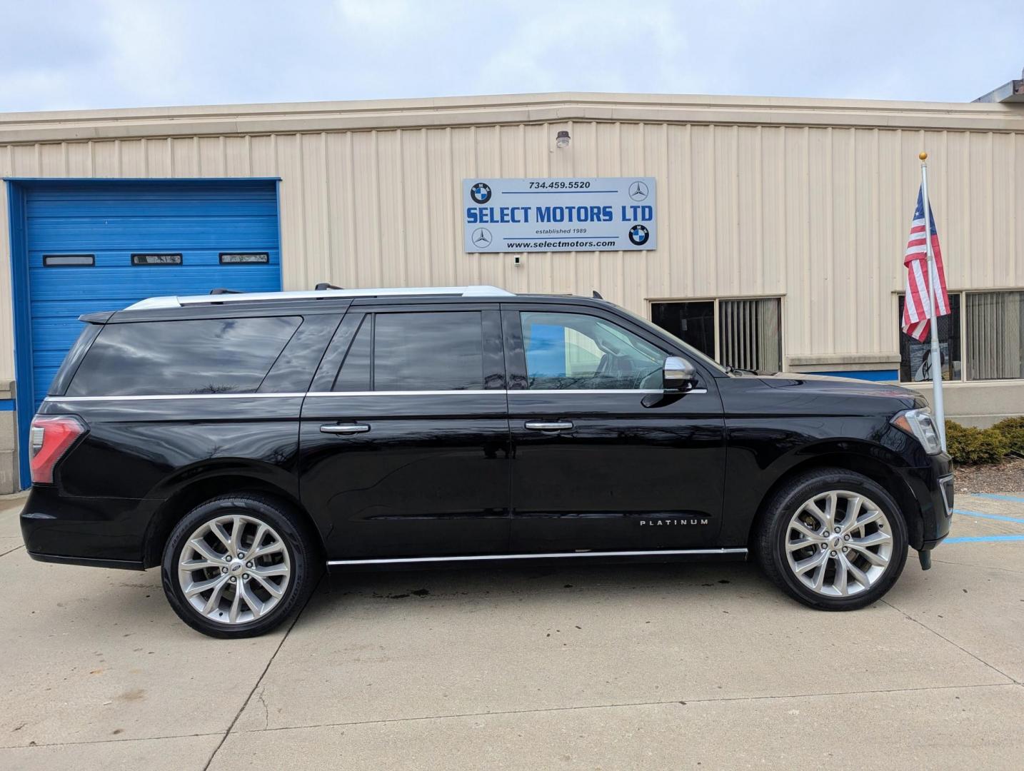 2018 Black /Beige and Black Ford Expedition MAX Platinum 4WD (1FMJK1MT8JE) with an 3.5L V6 DOHC 24V FFV engine, 6A transmission, located at 603 Amelia Street, Plymouth, MI, 48170, (734) 459-5520, 42.378841, -83.464546 - Vehicles shown by appointment - Please call ahead - 734-459-5520, text 734-658-4573 or contact us via our web site at: http://www.selectmotors.com for complete Inventory, Photos, Videos and FREE Carfax Reports. 2018 Ford Expedition Max Platinum, Black with light beige and black interior, 206K mil - Photo#3
