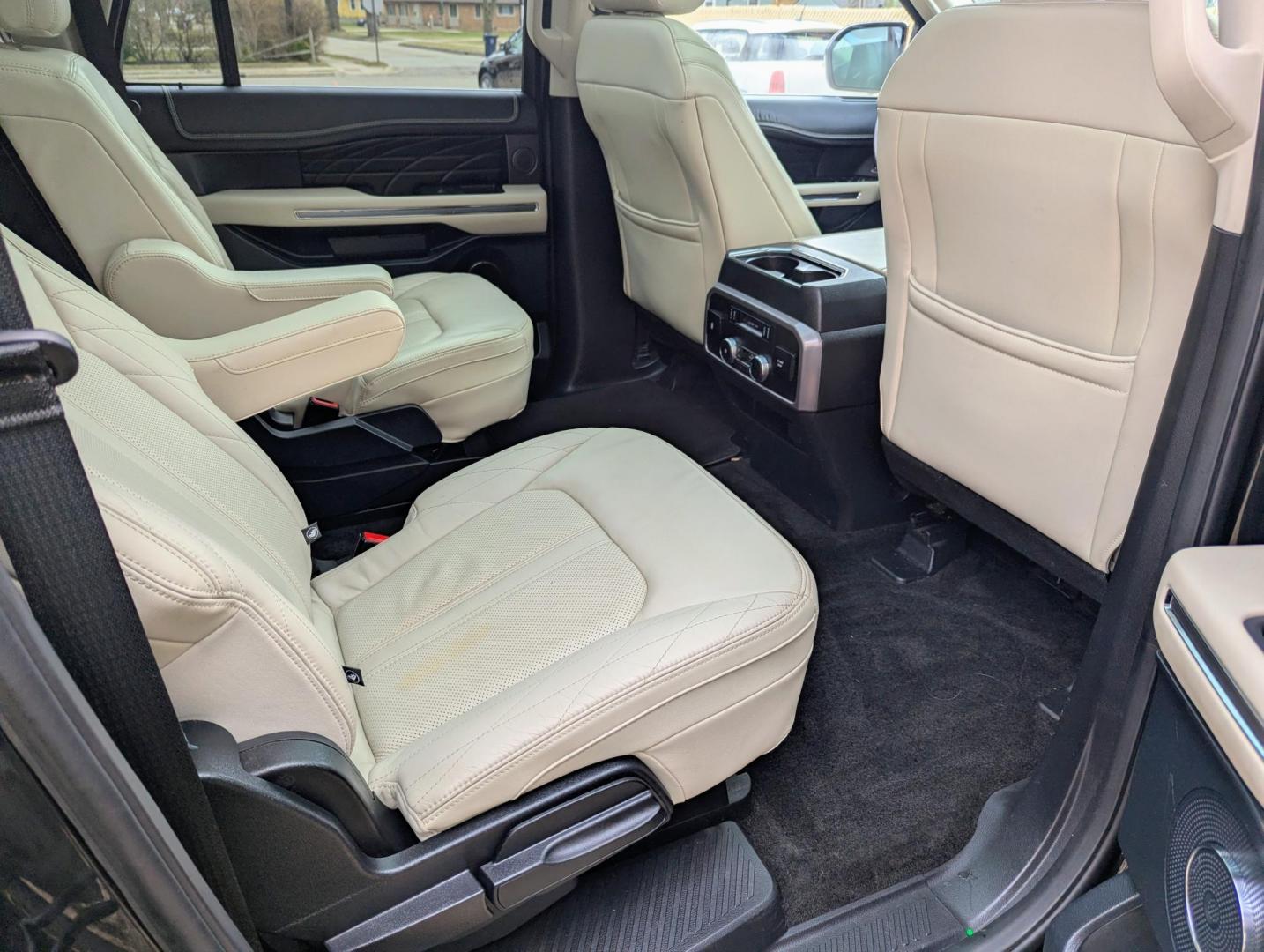 2018 Black /Beige and Black Ford Expedition MAX Platinum 4WD (1FMJK1MT8JE) with an 3.5L V6 DOHC 24V FFV engine, 6A transmission, located at 603 Amelia Street, Plymouth, MI, 48170, (734) 459-5520, 42.378841, -83.464546 - Vehicles shown by appointment - Please call ahead - 734-459-5520, text 734-658-4573 or contact us via our web site at: http://www.selectmotors.com for complete Inventory, Photos, Videos and FREE Carfax Reports. 2018 Ford Expedition Max Platinum, Black with light beige and black interior, 206K mil - Photo#17
