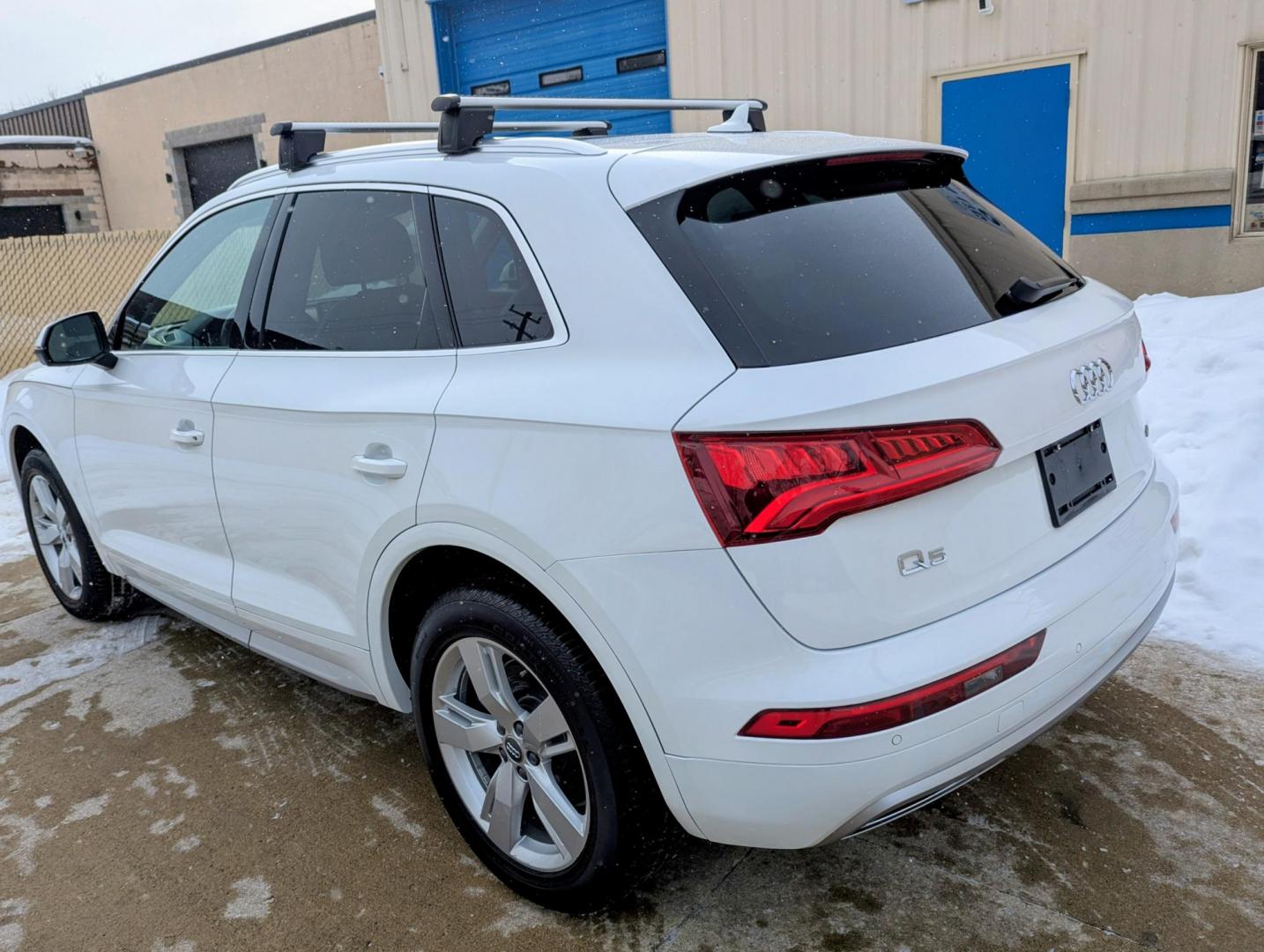 2019 White /Black Leather Audi Q5 2.0T Premium Plus quattro (WA1BNAFY4K2) with an 2.0L L4 DOHC 16V engine, 8A transmission, located at 603 Amelia Street, Plymouth, MI, 48170, (734) 459-5520, 42.378841, -83.464546 - We will be closed February 18-23, but will answer messages during this time. Re-opening Tuesday, February 24. Vehicles shown by appointment - Please call ahead - 734-459-5520, text 734-658-4573 or contact us via our web site at: http://www.selectmotors.com for complete Inventory, Photos, Video - Photo#3