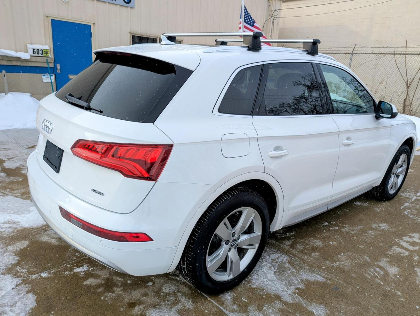 2019 White /Black Leather Audi Q5 2.0T Premium Plus quattro (WA1BNAFY4K2) with an 2.0L L4 DOHC 16V engine, 8A transmission, located at 603 Amelia Street, Plymouth, MI, 48170, (734) 459-5520, 42.378841, -83.464546 - We will be closed February 18-23, but will answer messages during this time. Re-opening Tuesday, February 24. Vehicles shown by appointment - Please call ahead - 734-459-5520, text 734-658-4573 or contact us via our web site at: http://www.selectmotors.com for complete Inventory, Photos, Video - Photo#13