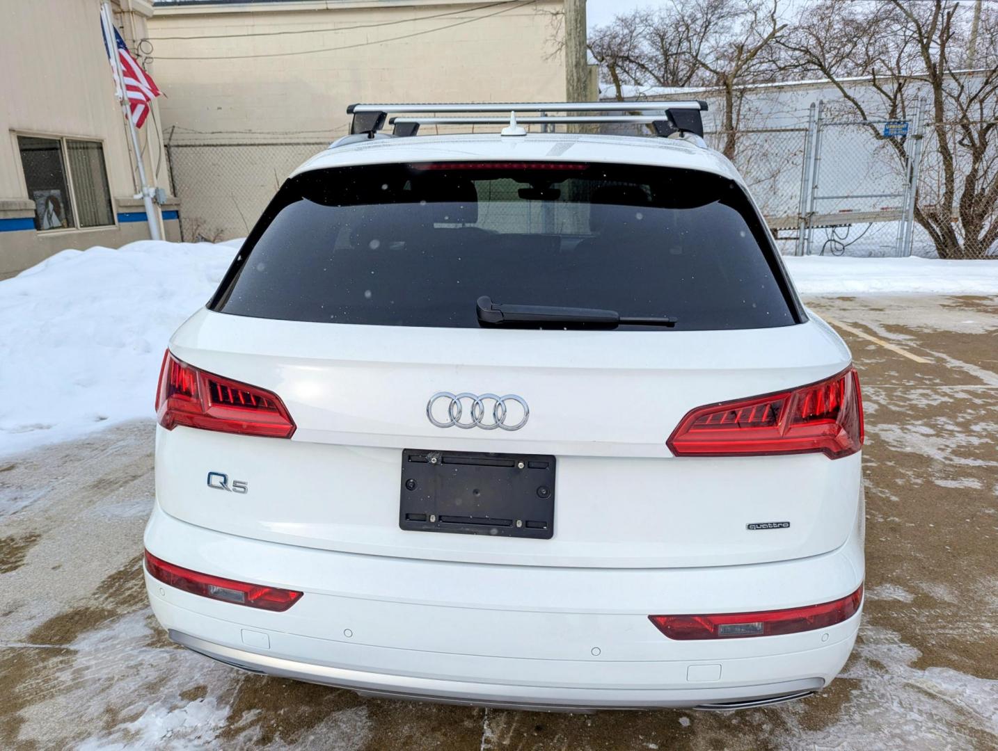 2019 White /Black Leather Audi Q5 2.0T Premium Plus quattro (WA1BNAFY4K2) with an 2.0L L4 DOHC 16V engine, 8A transmission, located at 603 Amelia Street, Plymouth, MI, 48170, (734) 459-5520, 42.378841, -83.464546 - We will be closed February 18-23, but will answer messages during this time. Re-opening Tuesday, February 24. Vehicles shown by appointment - Please call ahead - 734-459-5520, text 734-658-4573 or contact us via our web site at: http://www.selectmotors.com for complete Inventory, Photos, Video - Photo#14