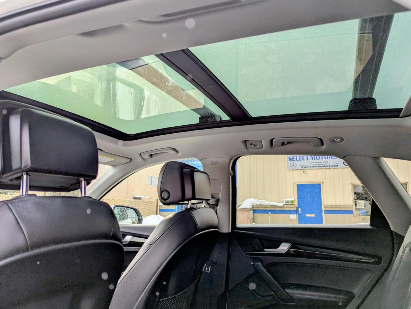 2019 White /Black Leather Audi Q5 2.0T Premium Plus quattro (WA1BNAFY4K2) with an 2.0L L4 DOHC 16V engine, 8A transmission, located at 603 Amelia Street, Plymouth, MI, 48170, (734) 459-5520, 42.378841, -83.464546 - We will be closed February 18-23, but will answer messages during this time. Re-opening Tuesday, February 24. Vehicles shown by appointment - Please call ahead - 734-459-5520, text 734-658-4573 or contact us via our web site at: http://www.selectmotors.com for complete Inventory, Photos, Video - Photo#17