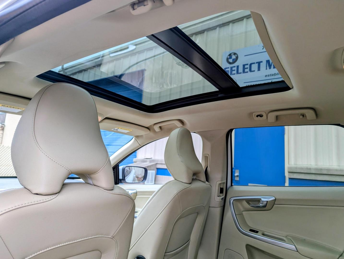 2015 White /Beige Leather Volvo XC60 T6 Premier AWD (YV4902RK4F2) with an 3.0L L6 DOHC 24V TURBO engine, 6-Speed Automatic transmission, located at 603 Amelia Street, Plymouth, MI, 48170, (734) 459-5520, 42.378841, -83.464546 - Vehicles shown by appointment - Please call ahead - 734-459-5520, text 734-658-4573 or contact us via our web site at: http://www.selectmotors.com for complete Inventory, Photos, Videos and FREE Carfax Reports. 2015 Volvo XC60 T6 AWD, Crystal White Pearl with Light Beige leather interior, 101K mi - Photo#11