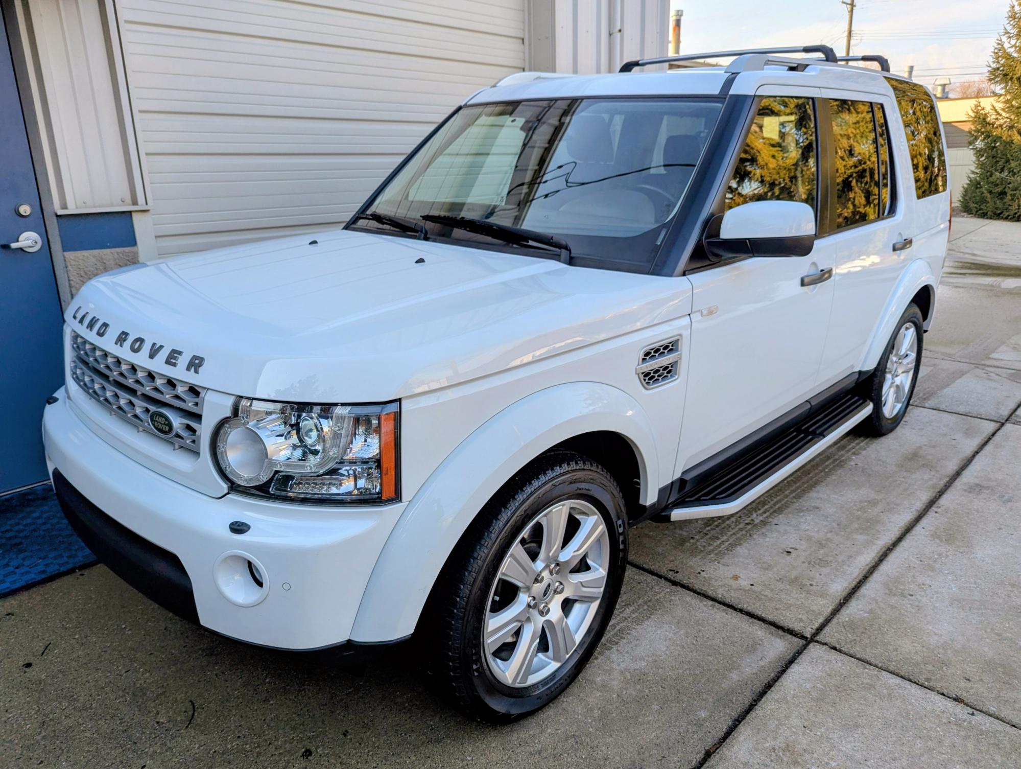 photo of 2013 Land Rover LR4 HSE Luxury