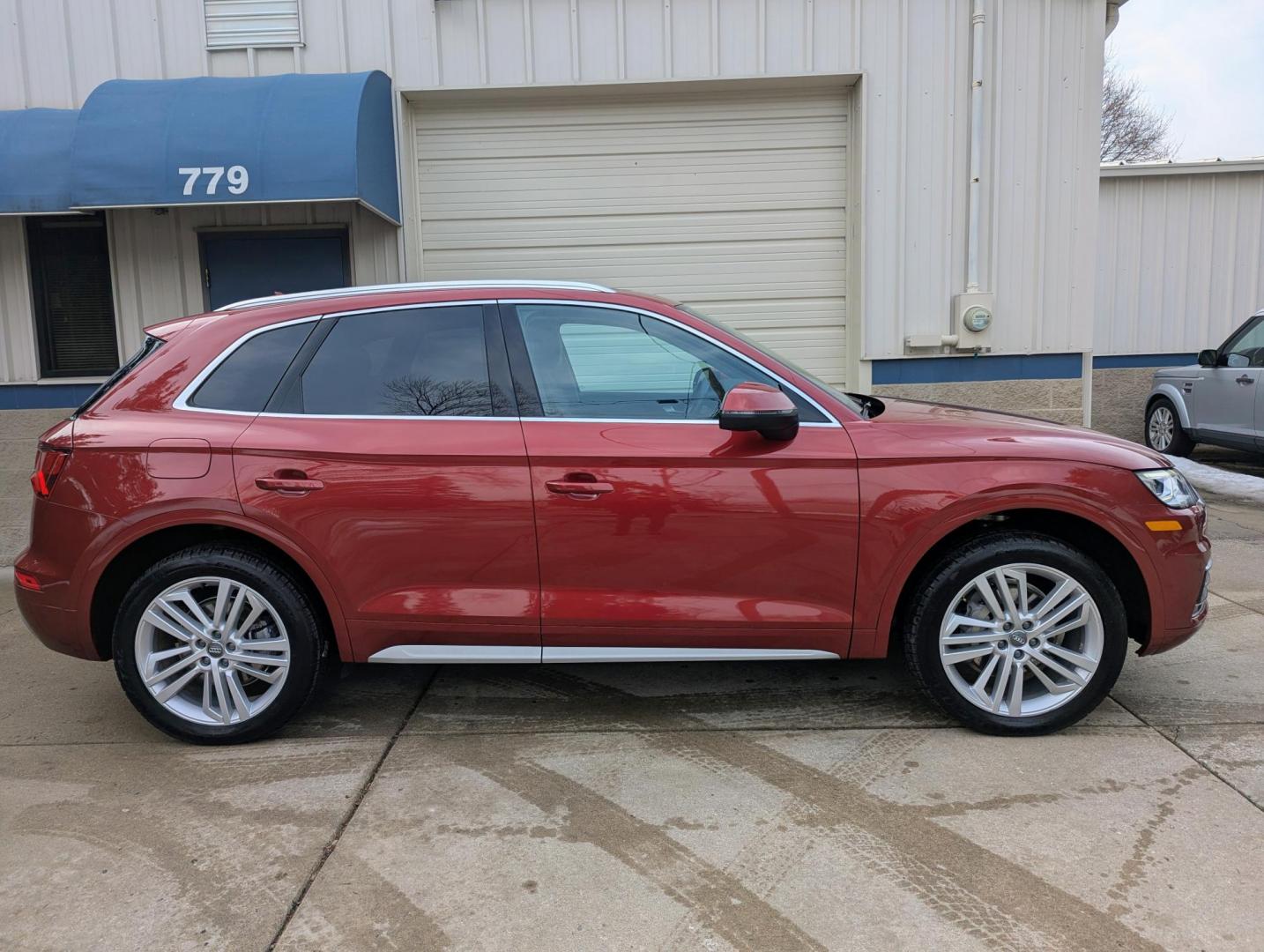 2018 Matador Red Metallic /Black Leather Audi Q5 2.0T Premium Plus quattro (WA1BNAFY9J2) with an 2.0L L4 DOHC 16V engine, 8A transmission, located at 603 Amelia Street, Plymouth, MI, 48170, (734) 459-5520, 42.378841, -83.464546 - Vehicles shown by appointment - Please call ahead - 734-459-5520, text 734-658-4573 or contact us via our web site at: http://www.selectmotors.com for complete Inventory, Photos, Videos and FREE Carfax Reports. 2018 Audi Q5 2.0T quattro Premium Plus, Matador Red Metallic, Black leather interior - Photo#13