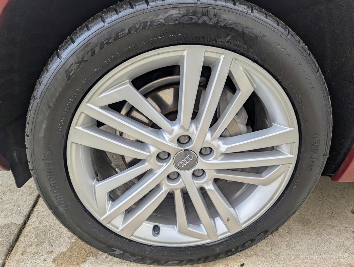 2018 Matador Red Metallic /Black Leather Audi Q5 2.0T Premium Plus quattro (WA1BNAFY9J2) with an 2.0L L4 DOHC 16V engine, 8A transmission, located at 603 Amelia Street, Plymouth, MI, 48170, (734) 459-5520, 42.378841, -83.464546 - Vehicles shown by appointment - Please call ahead - 734-459-5520, text 734-658-4573 or contact us via our web site at: http://www.selectmotors.com for complete Inventory, Photos, Videos and FREE Carfax Reports. 2018 Audi Q5 2.0T quattro Premium Plus, Matador Red Metallic, Black leather interior - Photo#15