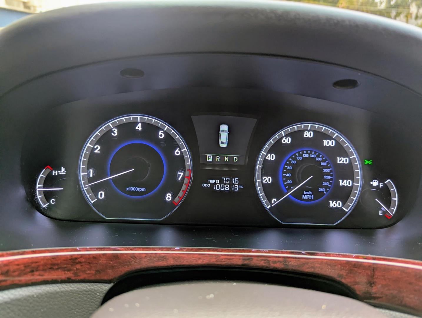 2013 White /Cashmere Hyundai Equus Signature (KMHGH4JH5DU) with an 5.0L V8 DOHC 32V engine, 6-Speed Automatic transmission, located at 603 Amelia Street, Plymouth, MI, 48170, (734) 459-5520, 42.378841, -83.464546 - Vehicles shown by appointment - Please call ahead - 734-459-5520, text 734-658-4573 or contact us via our web site at: http://www.selectmotors.com for complete Inventory, Photos, Videos and FREE Carfax Reports. 2013 Hyundai Equus Signature Edition, White Satin Pearl with Cashmere interior, 100K m - Photo#16