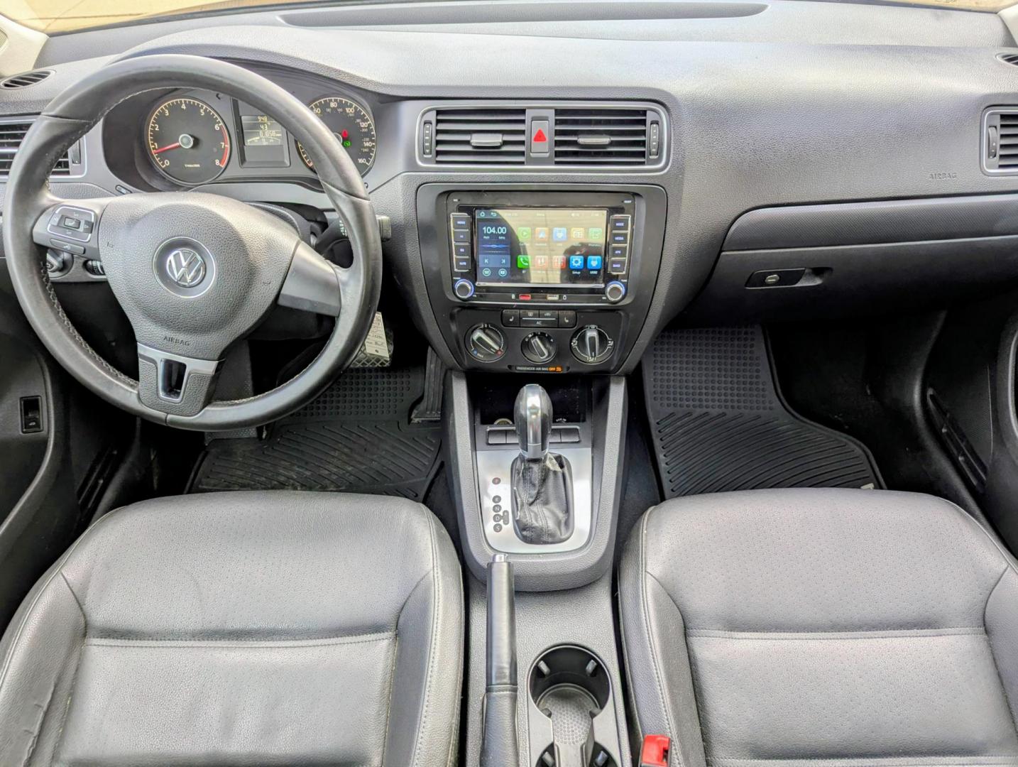 2011 Black /Black Volkswagen Jetta SE (3VWDX7AJ1BM) with an 2.5L L5 DOHC 20V engine, Automatic transmission, located at 603 Amelia Street, Plymouth, MI, 48170, (734) 459-5520, 42.378841, -83.464546 - Vehicles shown by appointment - Please call ahead - 734-459-5520, text 734-658-4573 or contact us via our web site at: http://www.selectmotors.com for complete Inventory, Photos, Videos and FREE Carfax Reports. Clean, Reliable, & Ready to Drive: 2011 VW Jetta SE 2.5 Looking for a car that bala - Photo#9