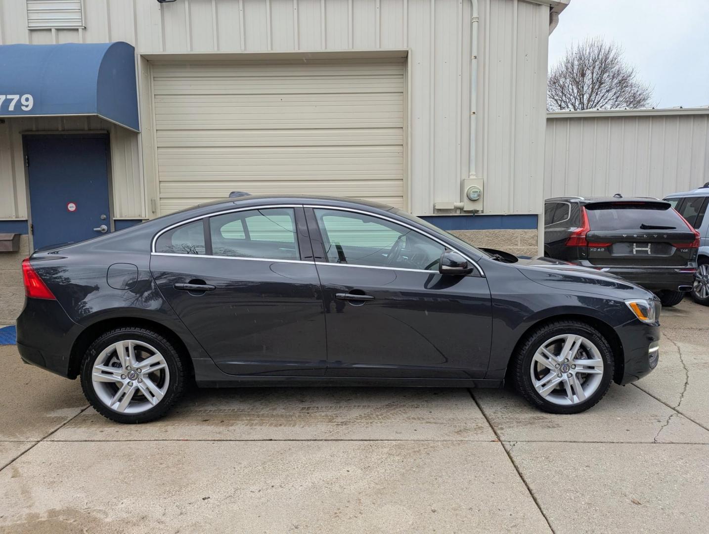 2015 Saville Grey Metallic /Black Leather Volvo S60 2.5 Platinum 4WD (YV1612TM3F1) with an 2.5L L5 DOHC 20V engine, 6-Speed Automatic transmission, located at 603 Amelia Street, Plymouth, MI, 48170, (734) 459-5520, 42.378841, -83.464546 - Vehicles shown by appointment - Please call ahead - 734-459-5520, text 734-658-4573 or contact us via our web site at: http://www.selectmotors.com for complete Inventory, Photos, Videos and FREE Carfax Reports. Rare Find: 2015.5 Volvo S60 T5 AWD Platinum Edition Pristine Condition | One Owner | L- Photo#12
