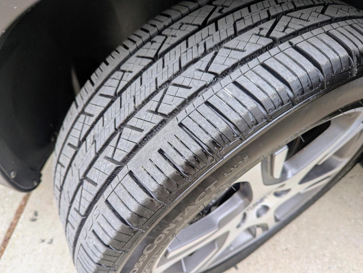 2015 Caspian Blue Metallic /Beige Volvo XC70 3.0 Platinum 4WD (YV4902ND4F1) with an 3.0L L6 DOHC 24V TURBO engine, 6-Speed Automatic transmission, located at 603 Amelia Street, Plymouth, MI, 48170, (734) 459-5520, 42.378841, -83.464546 - Vehicles shown by appointment - Please call ahead - 734-459-5520, text 734-658-4573 or contact us via our web site at: http://www.selectmotors.com for complete Inventory, Photos, Videos and FREE Carfax Reports. 2015 Volvo XC70 T6 Platinum – The Ultimate All-Weather Wagon Looking for the perfec - Photo#12