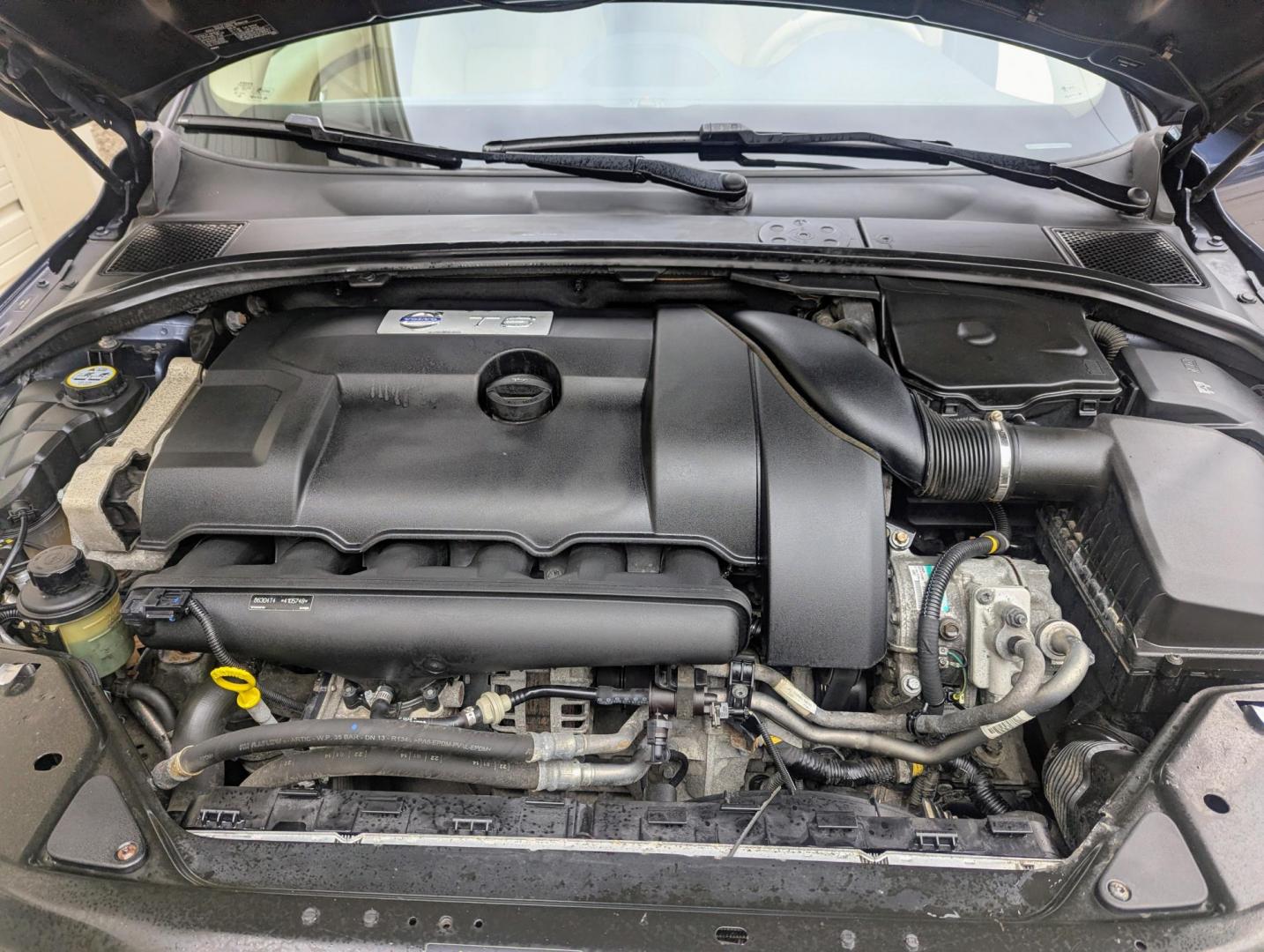 2015 Caspian Blue Metallic /Beige Volvo XC70 3.0 Platinum 4WD (YV4902ND4F1) with an 3.0L L6 DOHC 24V TURBO engine, 6-Speed Automatic transmission, located at 603 Amelia Street, Plymouth, MI, 48170, (734) 459-5520, 42.378841, -83.464546 - Vehicles shown by appointment - Please call ahead - 734-459-5520, text 734-658-4573 or contact us via our web site at: http://www.selectmotors.com for complete Inventory, Photos, Videos and FREE Carfax Reports. 2015 Volvo XC70 T6 Platinum – The Ultimate All-Weather Wagon Looking for the perfec - Photo#13