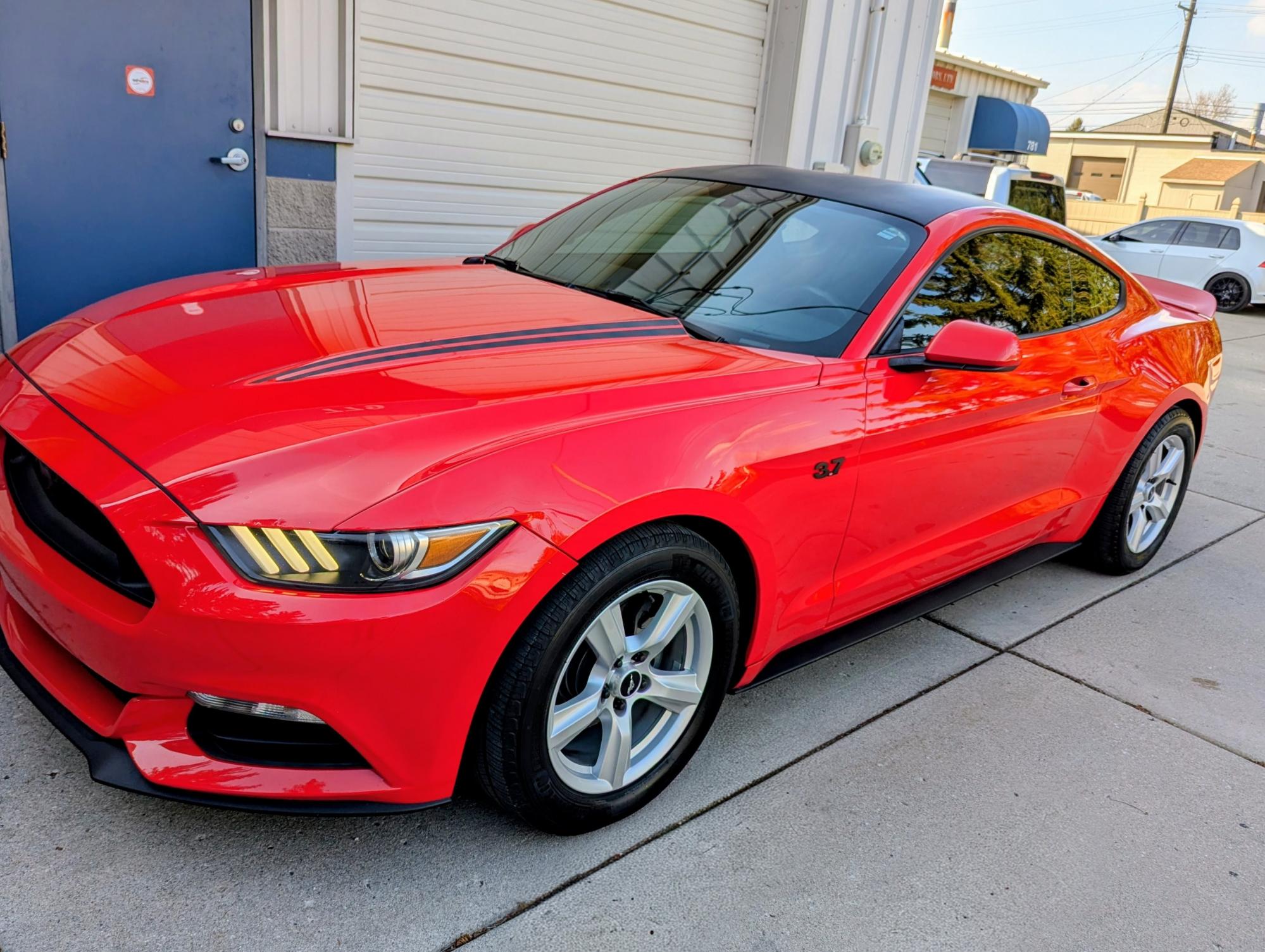 photo of 2017 Ford Mustang V6 Coupe