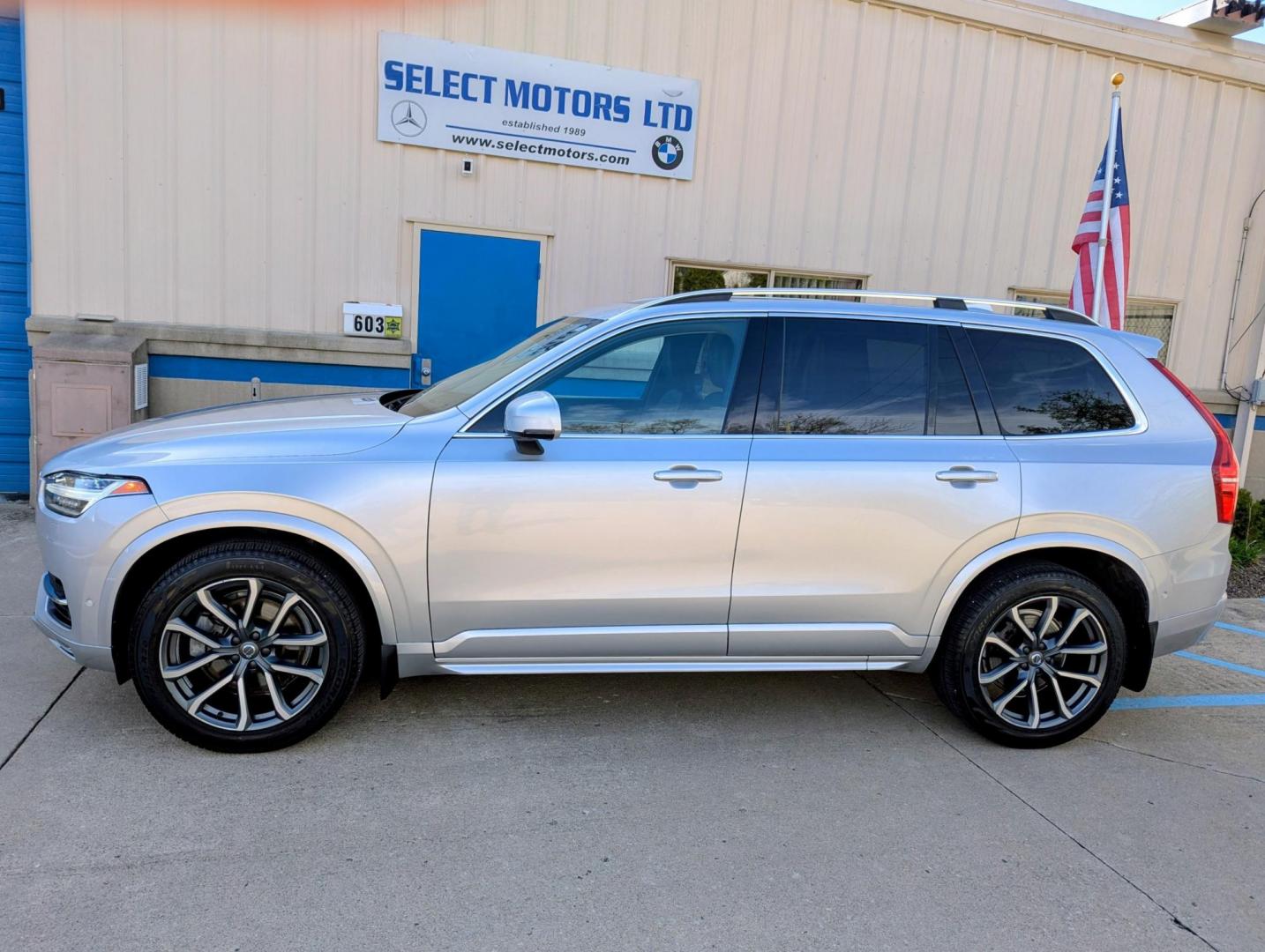 2016 Silver Metallic /Black Leather Volvo XC90 T6 Momentum (YV4A22PK5G1) with an 2.0L L4 DOHC 16V engine, 8A transmission, located at 603 Amelia Street, Plymouth, MI, 48170, (734) 459-5520, 42.378841, -83.464546 - Vehicles shown by appointment - Please call ahead - 734-459-5520, text 734-658-4573 or contact us via our web site at: http://www.selectmotors.com for complete Inventory, Photos, Videos and FREE Carfax Reports. 2016 Volvo XC90 T6 Momentum – Pristine One-Owner Luxury SUV Experience the perfect - Photo#2