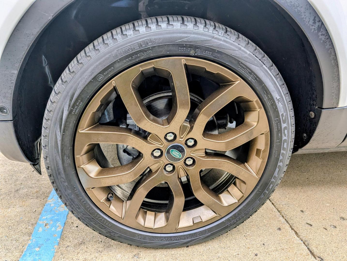 2015 White /Tan/Ivory/Espresso Land Rover Range Rover Evoque Prestige Premium 5-Door (SALVV2BG5FH) with an 2.0L L4 DOHC 24V TURBO engine, 9-Speed Automatic transmission, located at 603 Amelia Street, Plymouth, MI, 48170, (734) 459-5520, 42.378841, -83.464546 - Photo#15