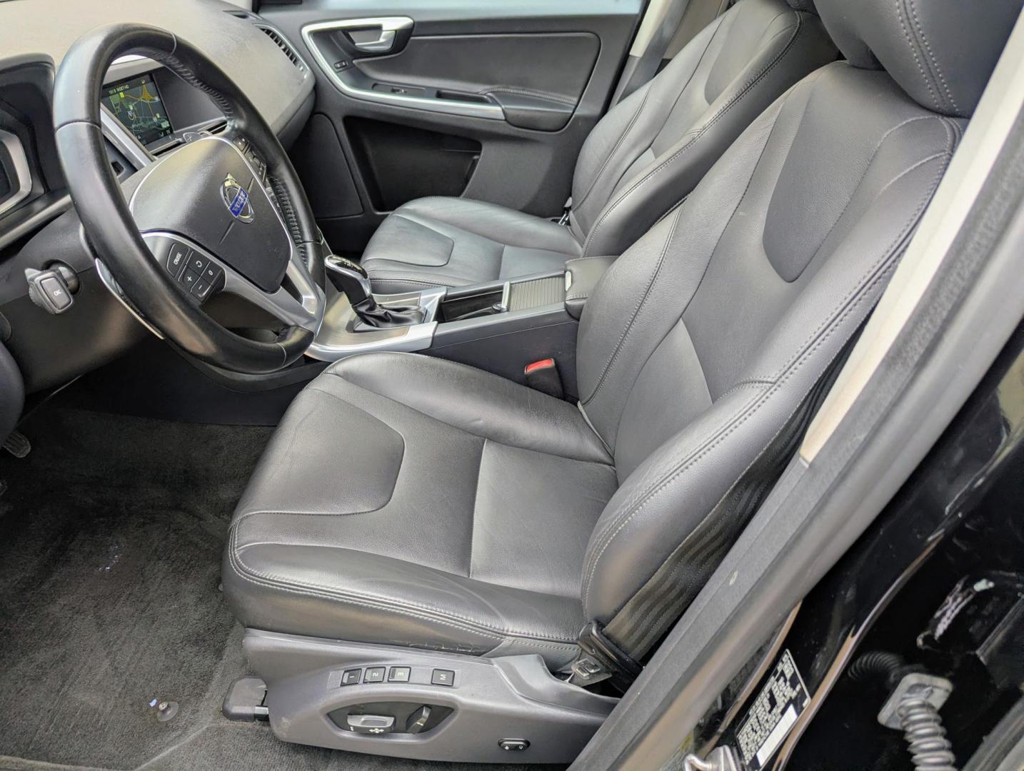 2015 Black /Black Leather Volvo XC60 T6 Premier AWD (YV4902RK6F2) with an 3.0L L6 DOHC 24V TURBO engine, 6-Speed Automatic transmission, located at 603 Amelia Street, Plymouth, MI, 48170, (734) 459-5520, 42.378841, -83.464546 - Vehicles shown by appointment - Please call ahead - 734-459-5520, text 734-658-4573 or contact us via our web site at: http://www.selectmotors.com for complete Inventory, Photos, Videos and FREE Carfax Reports. 2015.5 Volvo XC60 T6 AWD – Luxury, Power & Safety Price: $11,995 (Warranty Included - Photo#4