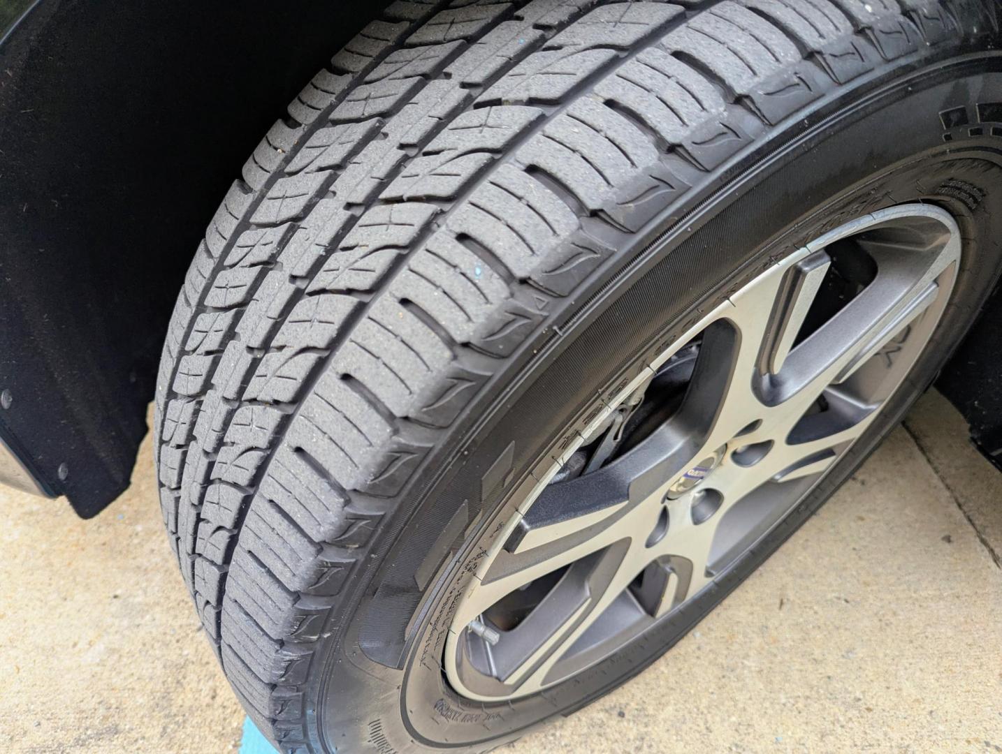2015 Black /Black Leather Volvo XC60 T6 Premier AWD (YV4902RK6F2) with an 3.0L L6 DOHC 24V TURBO engine, 6-Speed Automatic transmission, located at 603 Amelia Street, Plymouth, MI, 48170, (734) 459-5520, 42.378841, -83.464546 - Vehicles shown by appointment - Please call ahead - 734-459-5520, text 734-658-4573 or contact us via our web site at: http://www.selectmotors.com for complete Inventory, Photos, Videos and FREE Carfax Reports. 2015.5 Volvo XC60 T6 AWD – Luxury, Power & Safety Price: $11,995 (Warranty Included - Photo#16