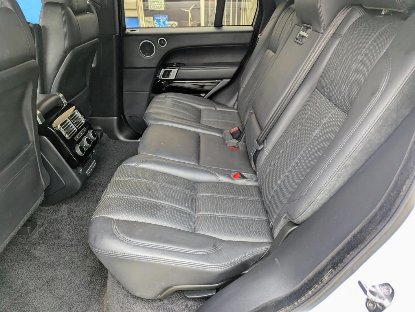 2016 White /Black Leather Land Rover Range Rover HSE (SALGS2VF1GA) with an 3.0L V6 DOHC 24V SUPERCHARGED engine, 8A transmission, located at 603 Amelia Street, Plymouth, MI, 48170, (734) 459-5520, 42.378841, -83.464546 - Vehicles shown by appointment - Please call ahead - 734-459-5520, text 734-658-4573 or contact us via our web site at: http://www.selectmotors.com for complete Inventory, Photos, Videos and FREE Carfax Reports. For Sale: 2016 Range Rover HSE – Luxury & Performance Experience the pinnacle of Brit - Photo#5