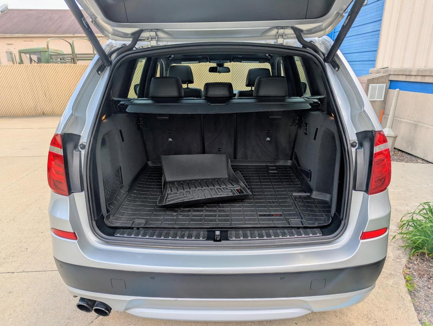 2013 Silver Metallic /Black Leather BMW X3 xDrive28i (5UXWX9C53D0) with an 3.0L L6 DOHC 24V engine, 8-Speed Automatic transmission, located at 603 Amelia Street, Plymouth, MI, 48170, (734) 459-5520, 42.378841, -83.464546 - Vehicles shown by appointment - Please call ahead - 734-459-5520, text 734-658-4573 or contact us via our web site at: http://www.selectmotors.com for complete Inventory, Photos, Videos and FREE Carfax Reports. 2013 BMW X3 xDrive28i – Loaded & Meticulously Maintained Price: $9,995 (Warranty & - Photo#7