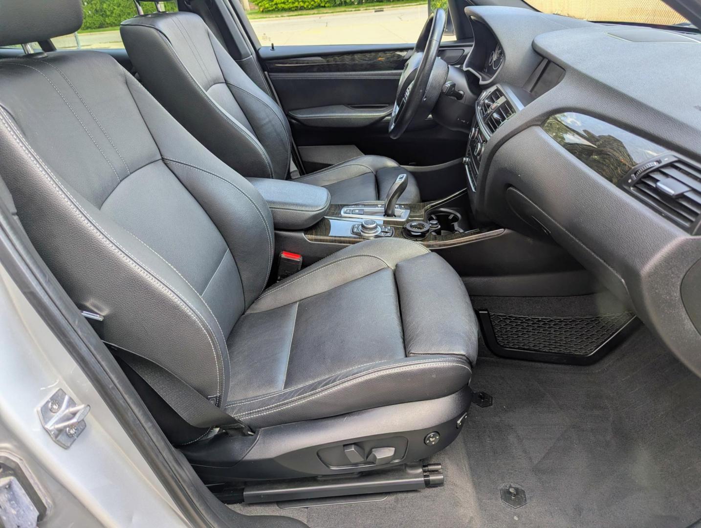 2013 Silver Metallic /Black Leather BMW X3 xDrive28i (5UXWX9C53D0) with an 3.0L L6 DOHC 24V engine, 8-Speed Automatic transmission, located at 603 Amelia Street, Plymouth, MI, 48170, (734) 459-5520, 42.378841, -83.464546 - Vehicles shown by appointment - Please call ahead - 734-459-5520, text 734-658-4573 or contact us via our web site at: http://www.selectmotors.com for complete Inventory, Photos, Videos and FREE Carfax Reports. 2013 BMW X3 xDrive28i – Loaded & Meticulously Maintained Price: $9,995 (Warranty & - Photo#8