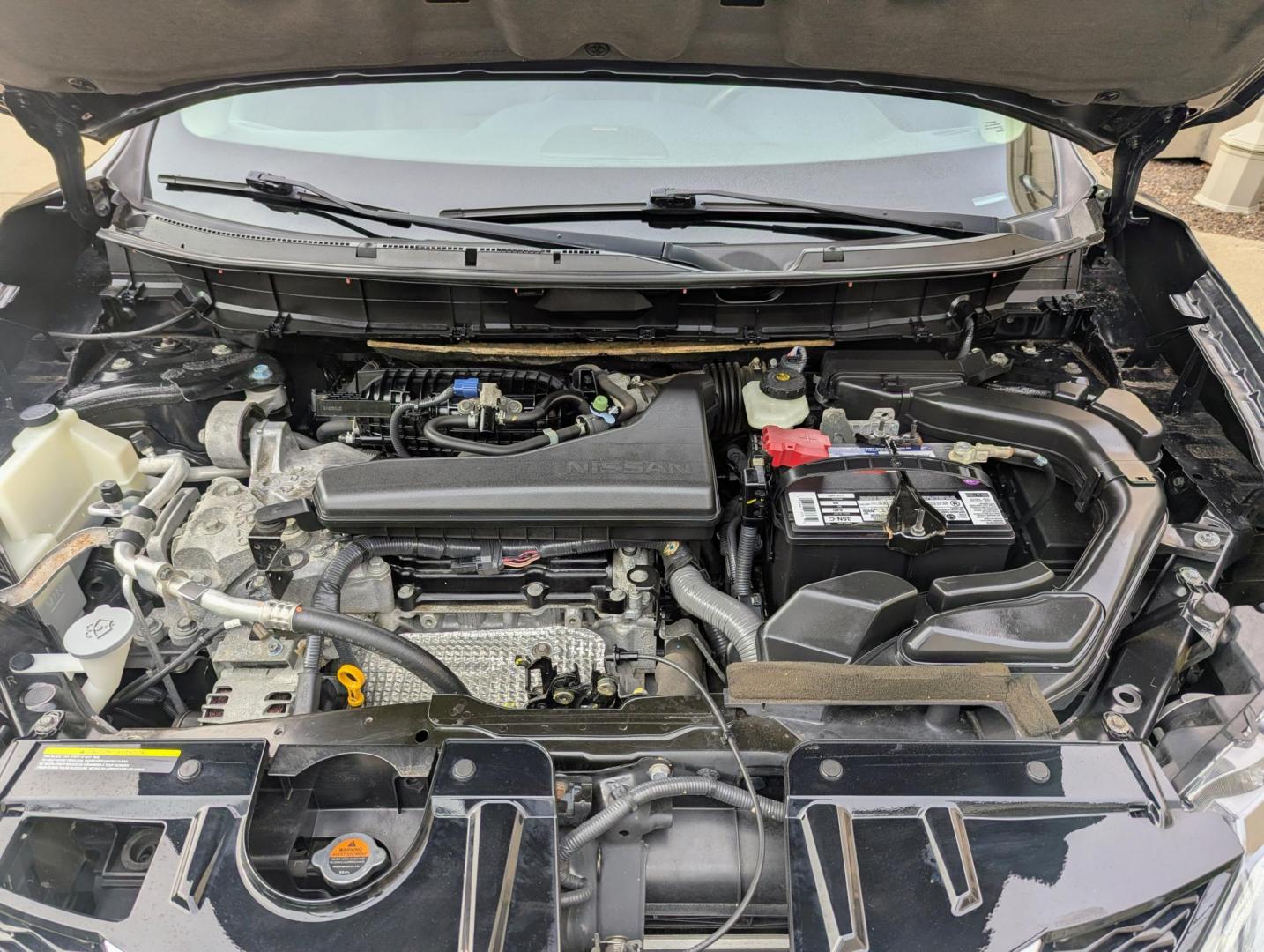 2016 Midnight Jade Metallic /Black Leather Nissan Rogue S AWD (5N1AT2MV3GC) with an 2.5L L4 DOHC 16V engine, CVT transmission, located at 603 Amelia Street, Plymouth, MI, 48170, (734) 459-5520, 42.378841, -83.464546 - Photo#16