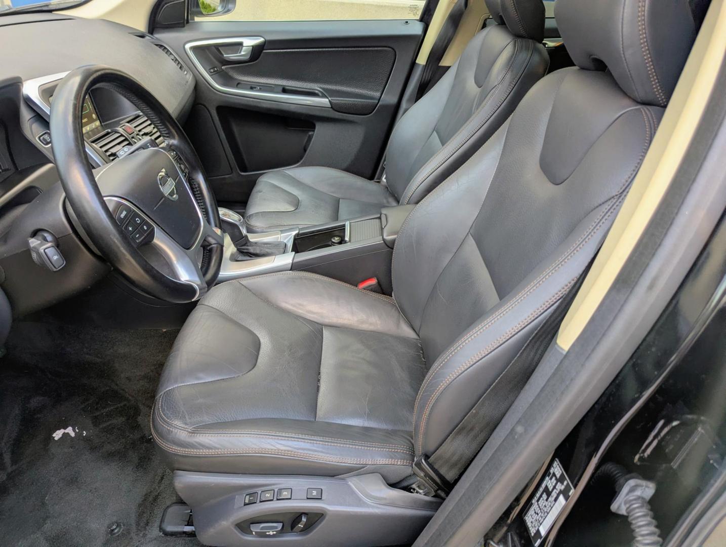 2013 Black /Black Leather Volvo XC60 T6 AWD (YV4902DZXD2) with an 3.0L L6 DOHC 24V TURBO engine, 6-Speed Automatic transmission, located at 603 Amelia Street, Plymouth, MI, 48170, (734) 459-5520, 42.378841, -83.464546 - Vehicles shown by appointment - Please call ahead - 734-459-5520, text 734-658-4573 or contact us via our web site at: http://www.selectmotors.com for complete Inventory, Photos, Videos and FREE Carfax Reports. 2013 Volvo XC60 T6 AWD Premier Plus Price: $9,995 (Price includes warranty and docume- Photo#4