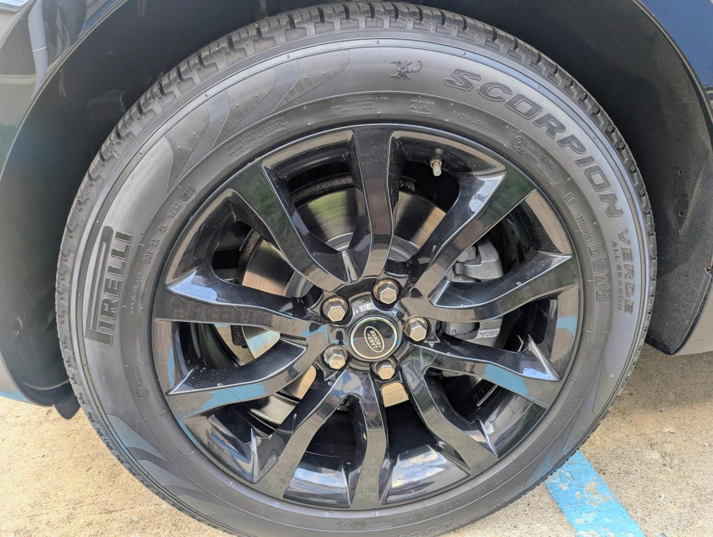 2017 Black /Black Land Rover Range Rover Sport HSE (SALWR2FV1HA) with an 3.0L V6 24V DOHC SUPERCHARGED engine, 8A transmission, located at 603 Amelia Street, Plymouth, MI, 48170, (734) 459-5520, 42.378841, -83.464546 - Vehicles shown by appointment - Please call ahead - 734-459-5520, text 734-658-4573 or contact us via our web site at: http://www.selectmotors.com for complete Inventory, Photos, Videos and FREE Carfax Reports. 2017 Range Rover Sport HSE – Outstanding Condition! Price: $21,995 Mileage: 56,0- Photo#13