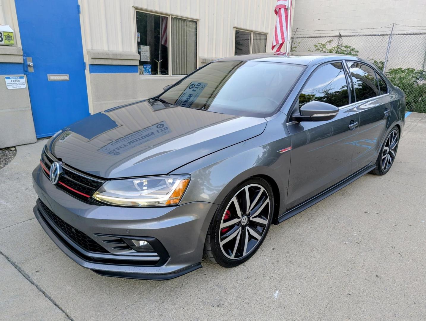 2018 Volkswagen Jetta 2.0T GLI DSG's photo