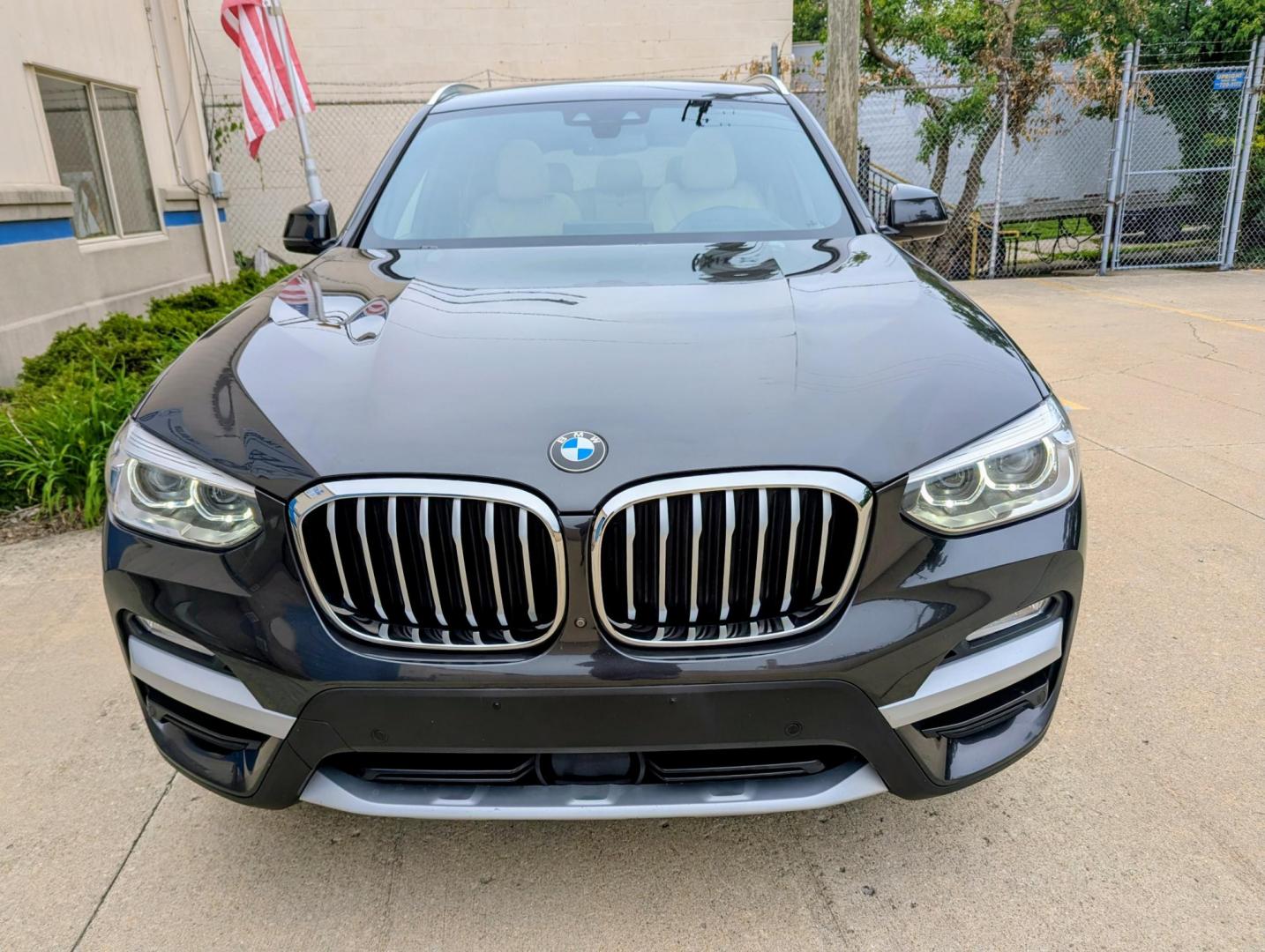 2019 Graphite Grey Metallic /Beige Leather BMW X3 xDrive30i (5UXTR9C51KL) with an 2.0L L4 DOHC 16V engine, 8A transmission, located at 603 Amelia Street, Plymouth, MI, 48170, (734) 459-5520, 42.378841, -83.464546 - Vehicles shown by appointment - Please call ahead - 734-459-5520, text 734-658-4573 or contact us via our web site at: http://www.selectmotors.com for complete Inventory, Photos, Videos and FREE Carfax Reports. 2019 BMW X3 xDrive30i Price: $18,995 | Warranty Included Take a look at this ex- Photo#1