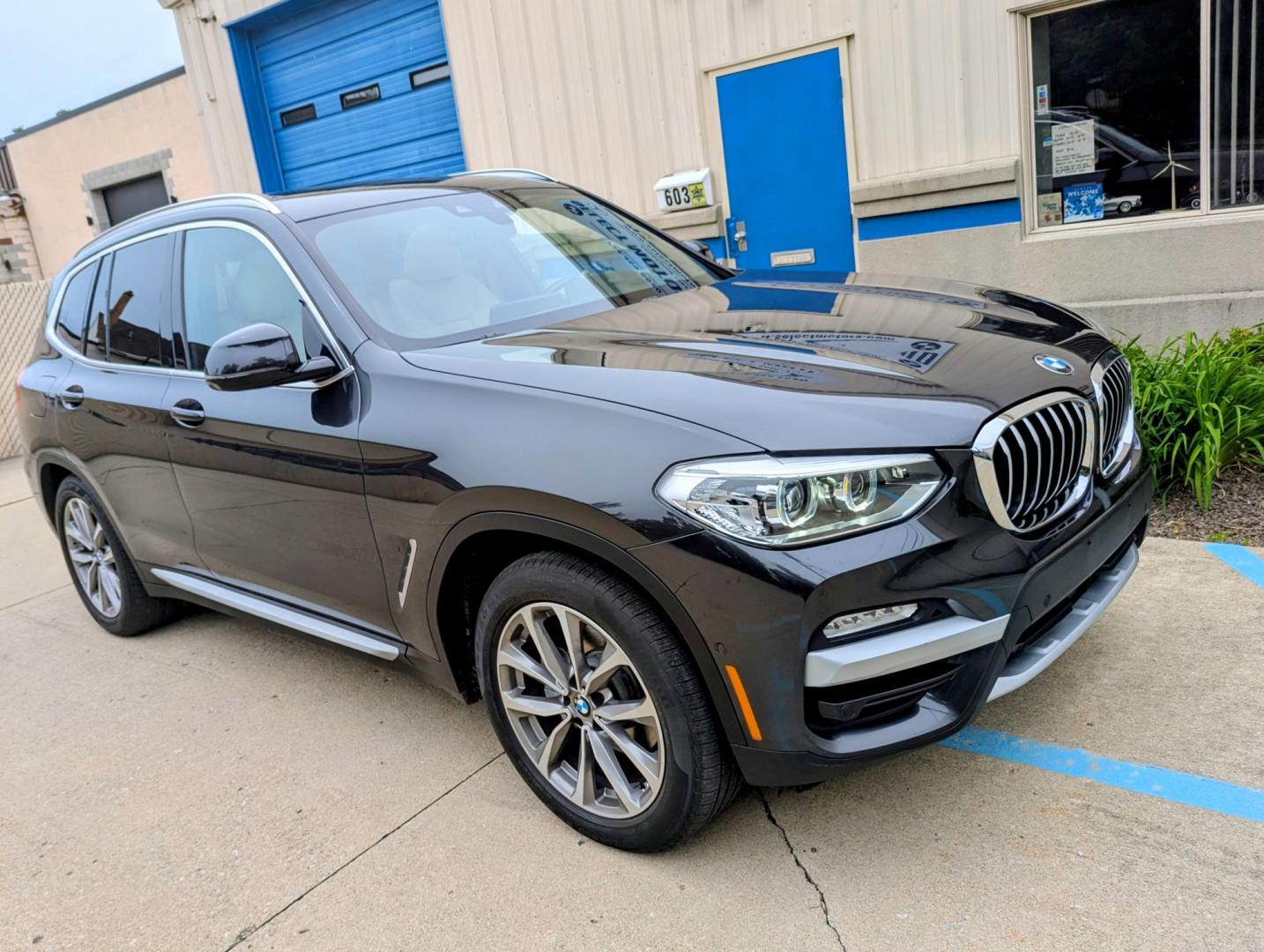 2019 Graphite Grey Metallic /Beige Leather BMW X3 xDrive30i (5UXTR9C51KL) with an 2.0L L4 DOHC 16V engine, 8A transmission, located at 603 Amelia Street, Plymouth, MI, 48170, (734) 459-5520, 42.378841, -83.464546 - Vehicles shown by appointment - Please call ahead - 734-459-5520, text 734-658-4573 or contact us via our web site at: http://www.selectmotors.com for complete Inventory, Photos, Videos and FREE Carfax Reports. 2019 BMW X3 xDrive30i Price: $18,995 | Warranty Included Take a look at this ex- Photo#11