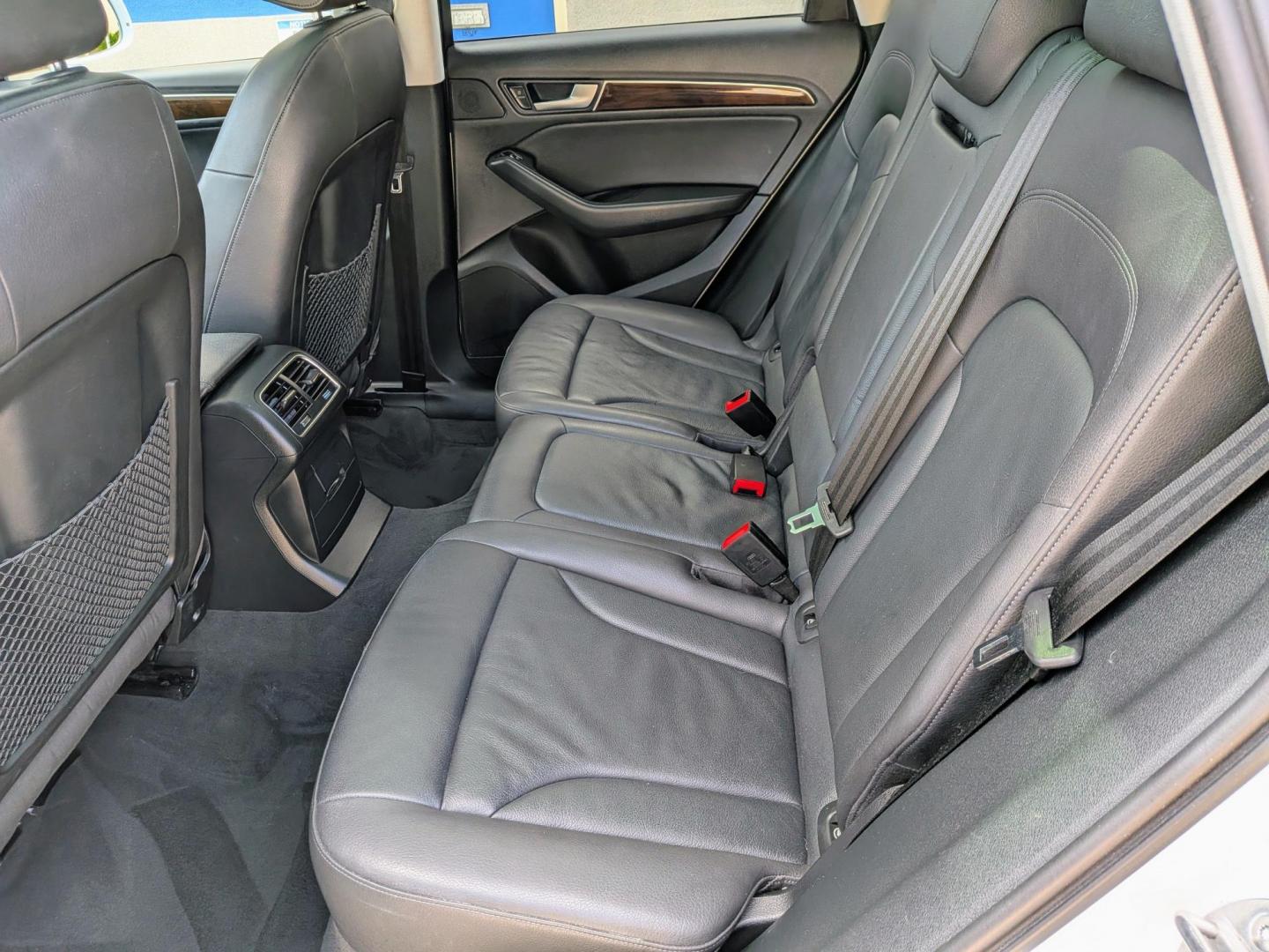 2017 White /Black Leather Audi Q5 2.0T Premium quattro (WA1C2AFP8HA) with an 2.0L L4 DOHC 16V engine, 8A transmission, located at 603 Amelia Street, Plymouth, MI, 48170, (734) 459-5520, 42.378841, -83.464546 - Vehicles shown by appointment - Please call ahead - 734-459-5520, text 734-658-4573 or contact us via our web site at: http://www.selectmotors.com for complete Inventory, Photos, Videos and FREE Carfax Reports. 2017 Audi Q5 2.0T Quattro Premium Price: $10,995 (Warranty & Document fee included!) - Photo#5