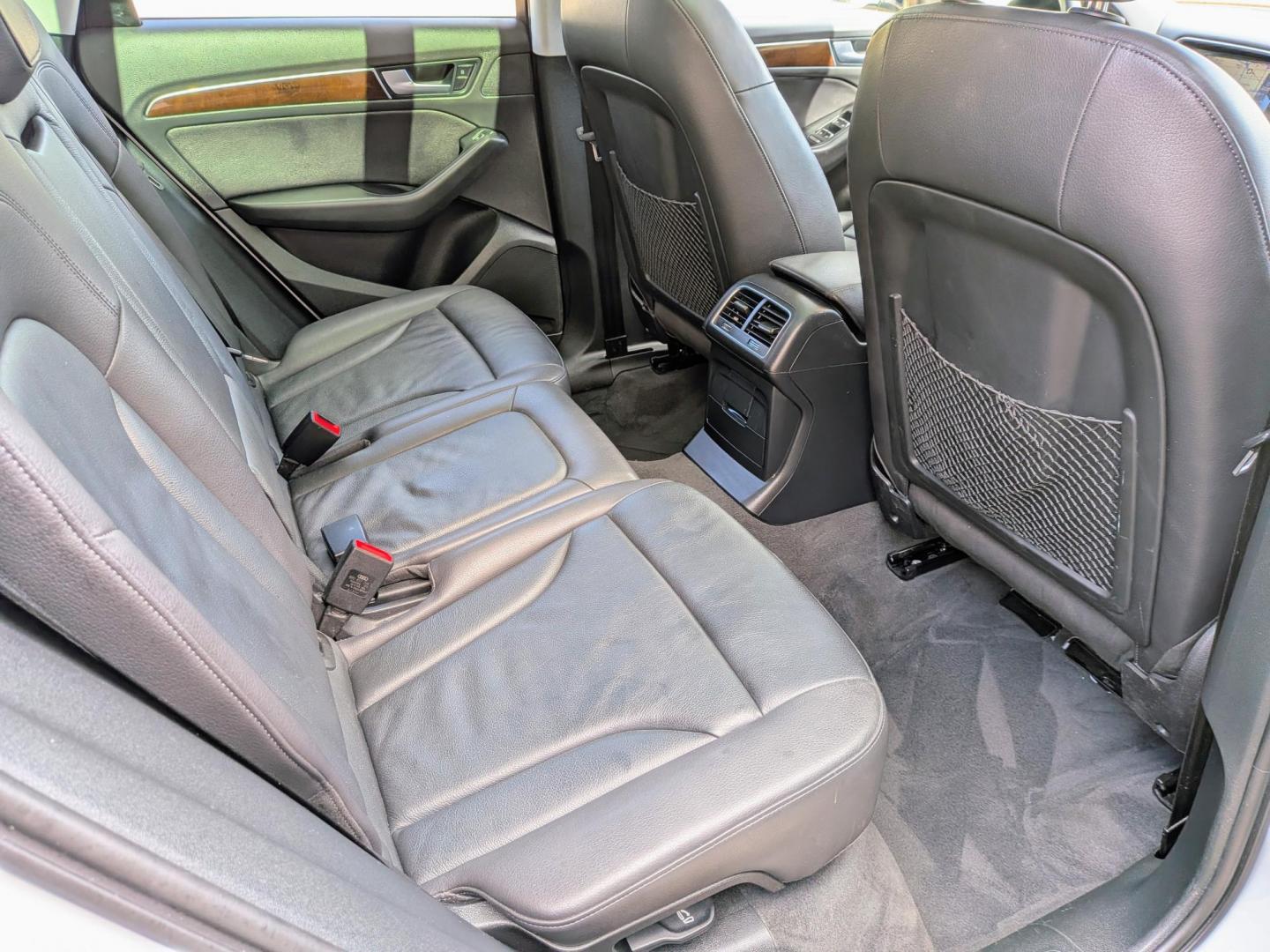 2017 White /Black Leather Audi Q5 2.0T Premium quattro (WA1C2AFP8HA) with an 2.0L L4 DOHC 16V engine, 8A transmission, located at 603 Amelia Street, Plymouth, MI, 48170, (734) 459-5520, 42.378841, -83.464546 - Vehicles shown by appointment - Please call ahead - 734-459-5520, text 734-658-4573 or contact us via our web site at: http://www.selectmotors.com for complete Inventory, Photos, Videos and FREE Carfax Reports. 2017 Audi Q5 2.0T Quattro Premium Price: $10,995 (Warranty & Document fee included!) - Photo#9